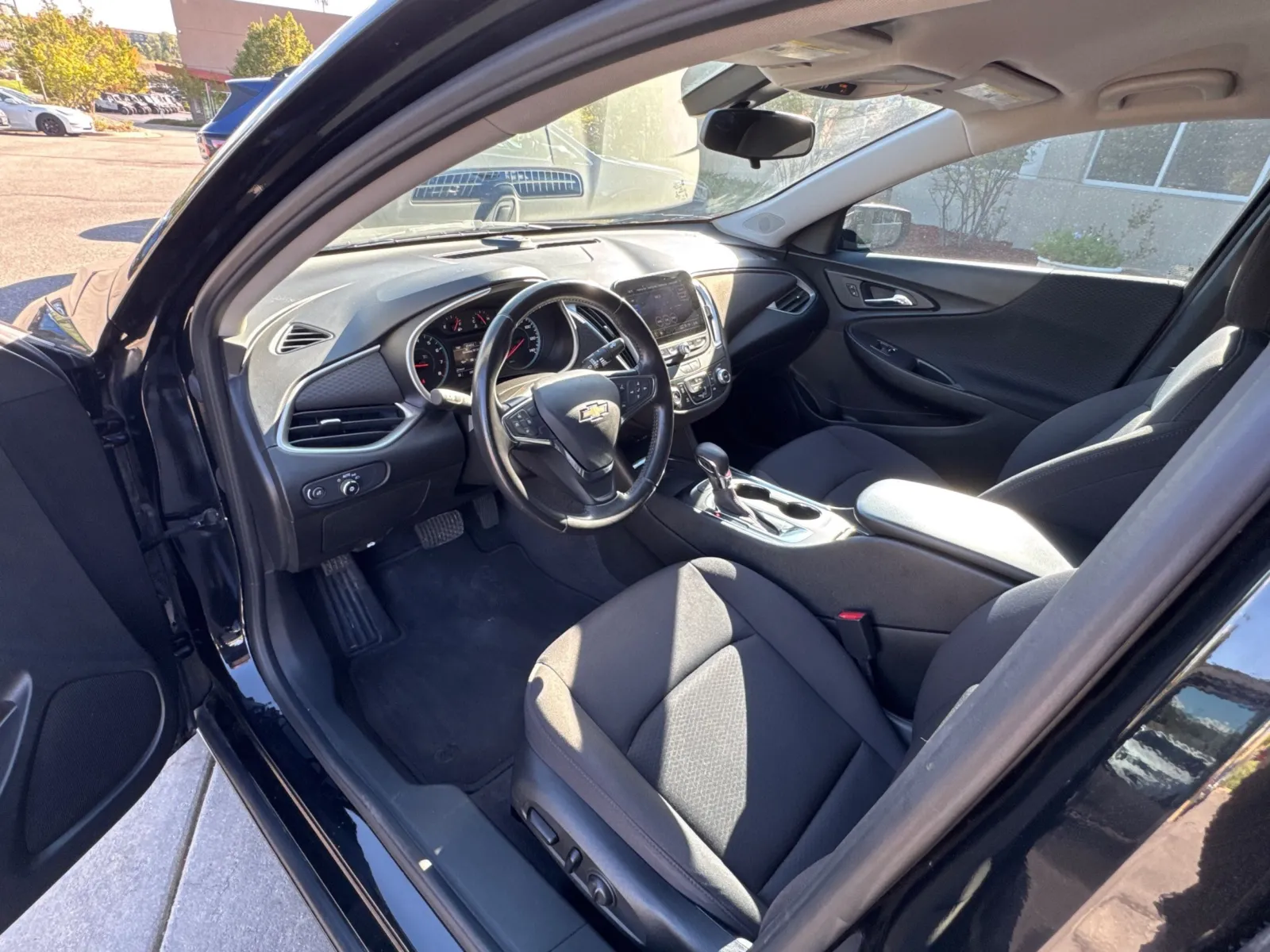 Chevrolet Malibu photo 24