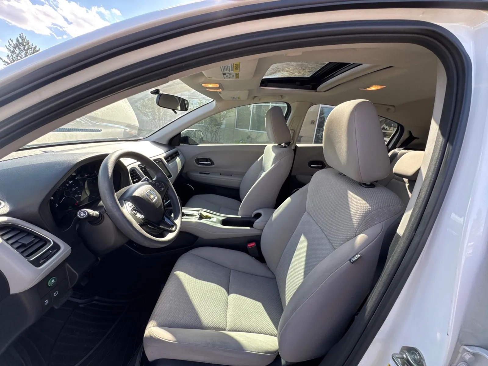 Honda HR-V photo 26