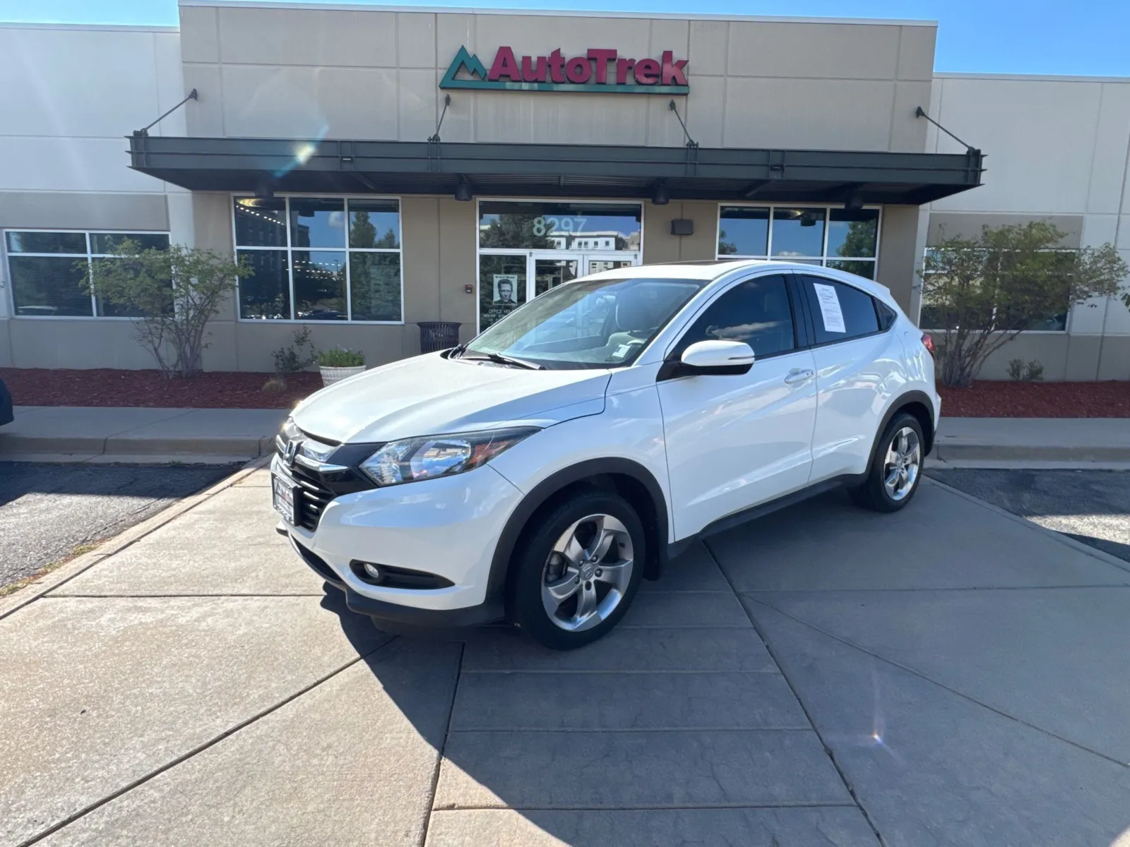 White 2017 Honda HR-V EX for sale in Littleton, CO