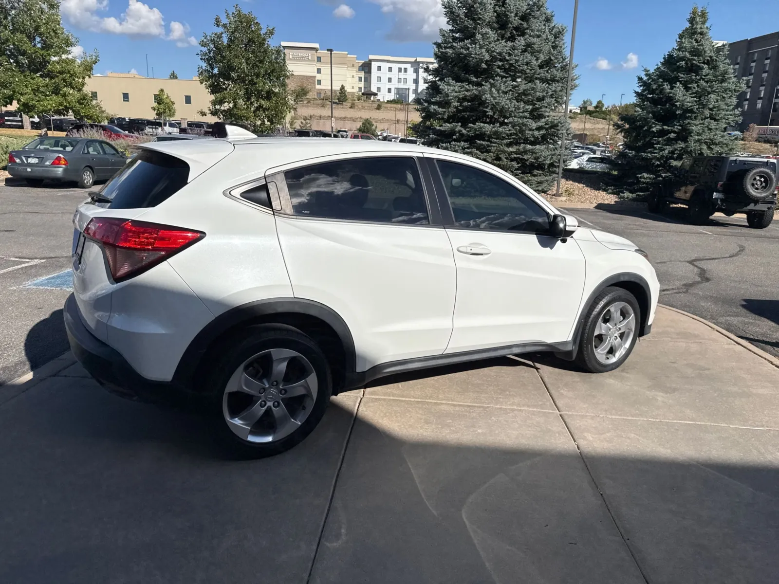 Honda HR-V photo 6
