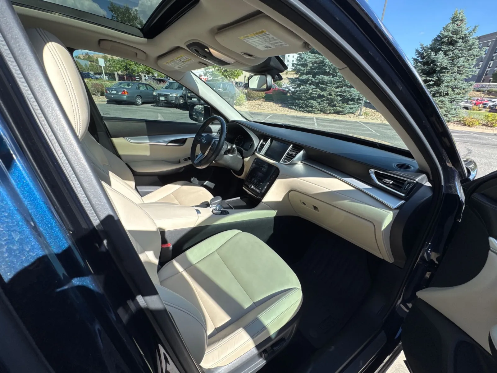 Infiniti QX50 photo 18