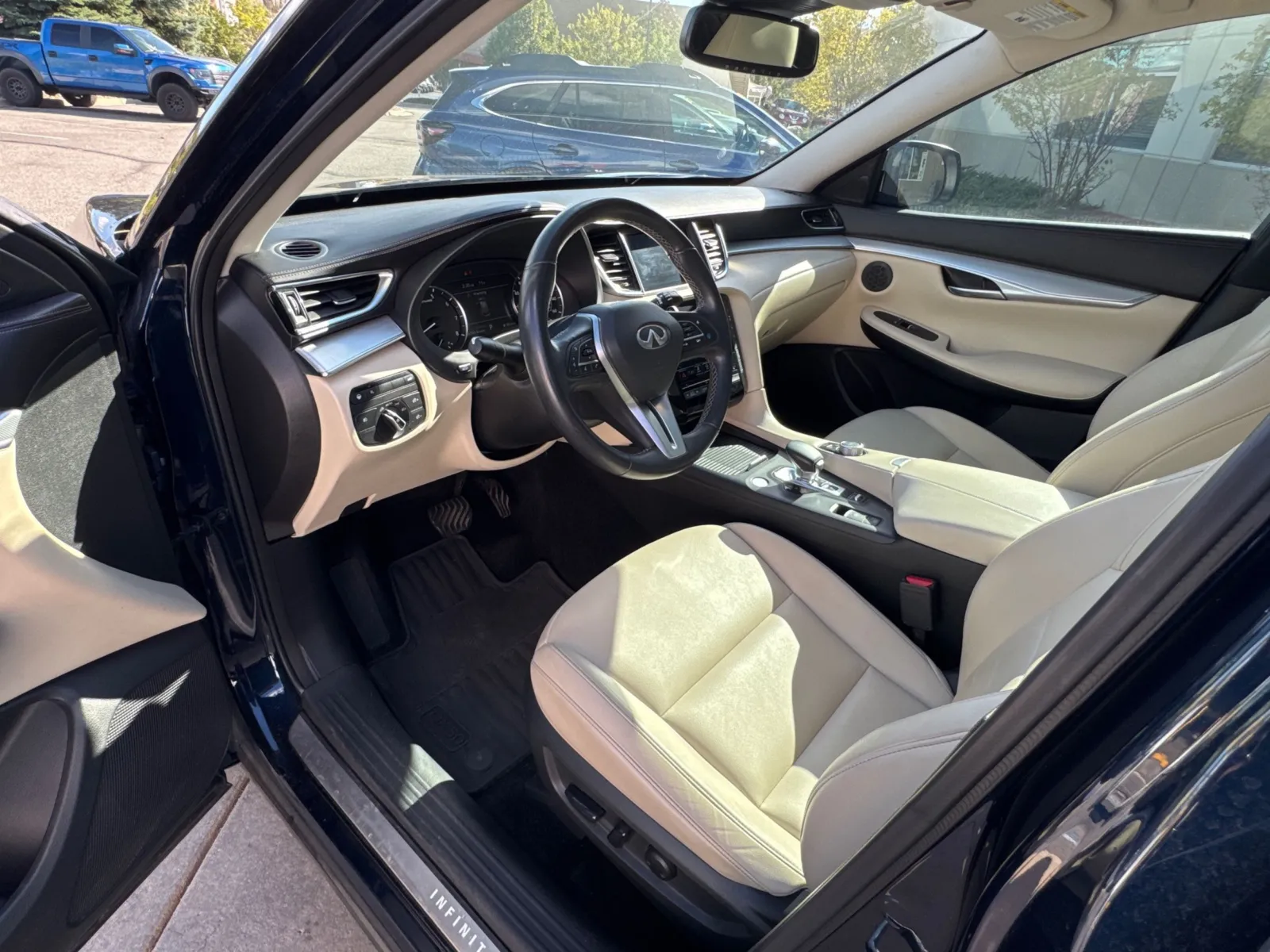 Infiniti QX50 photo 30