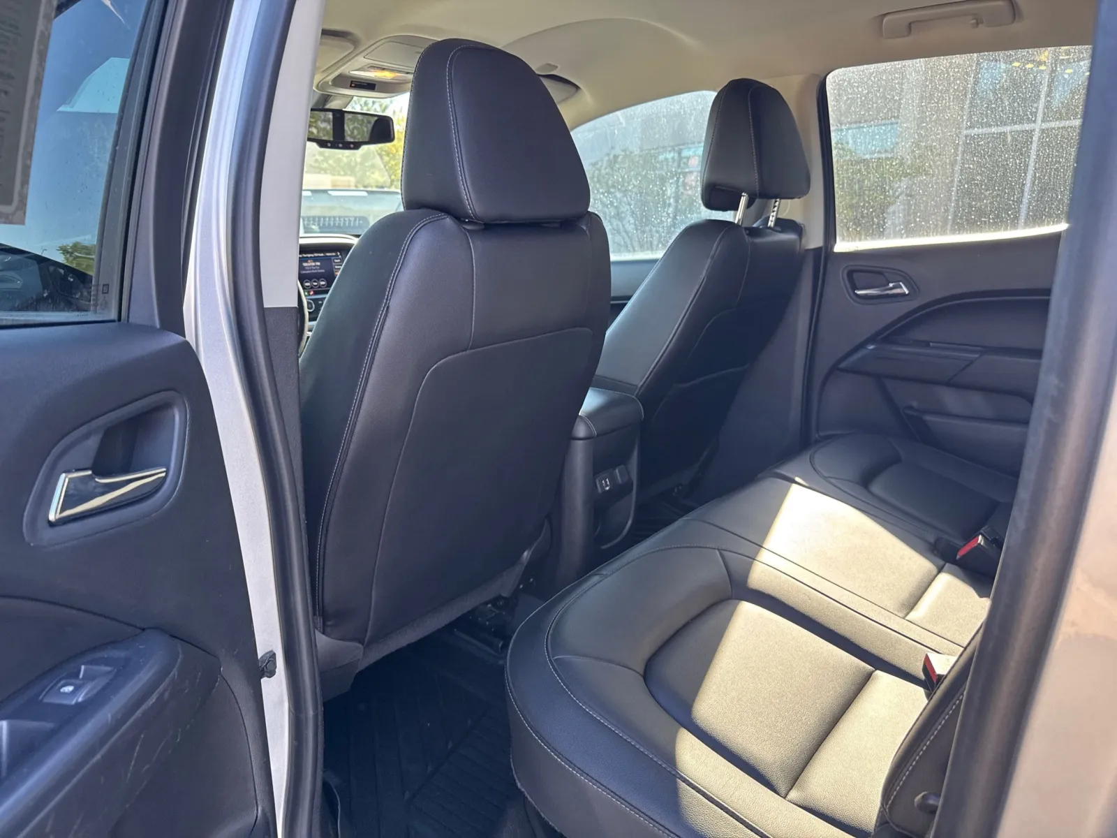 Chevrolet Colorado photo 23