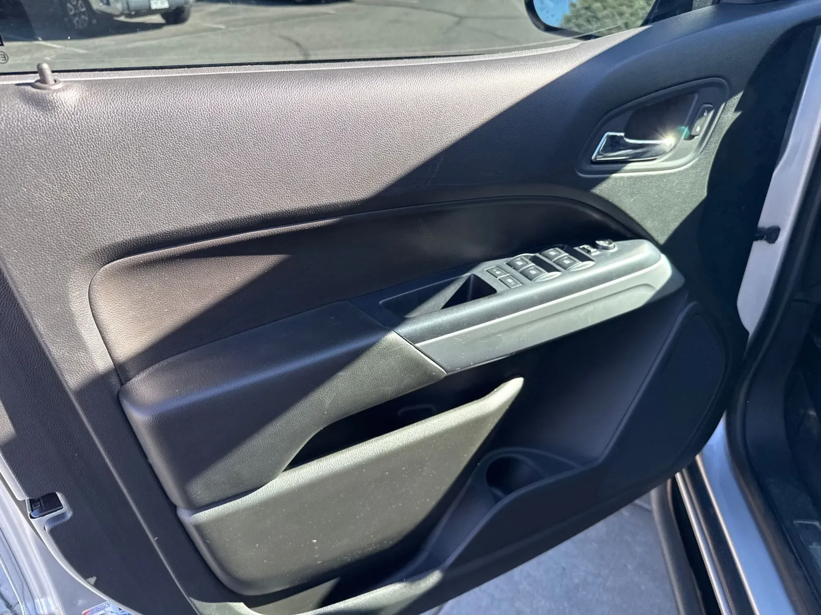 Chevrolet Colorado photo 24