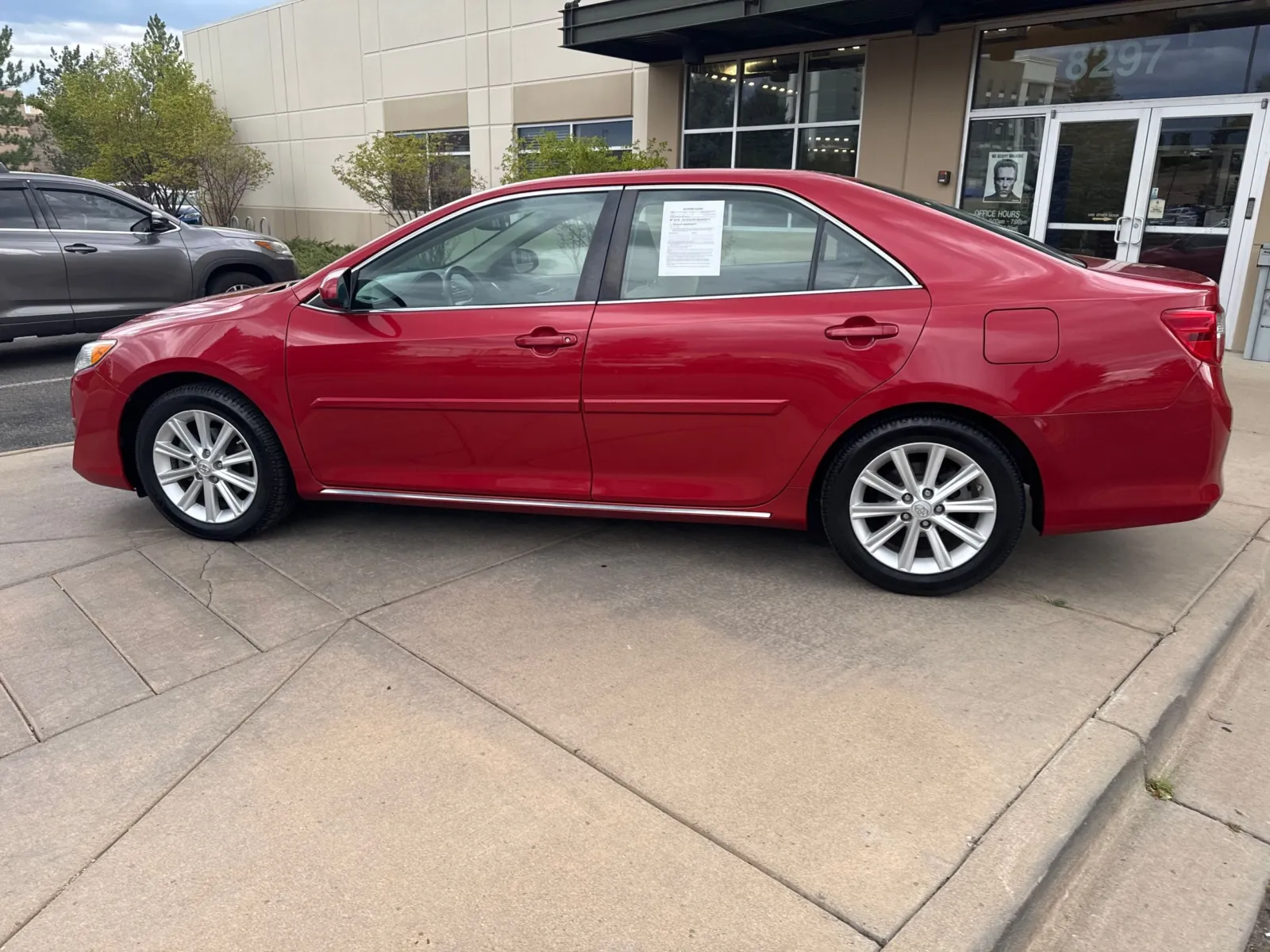 Toyota Camry photo 9