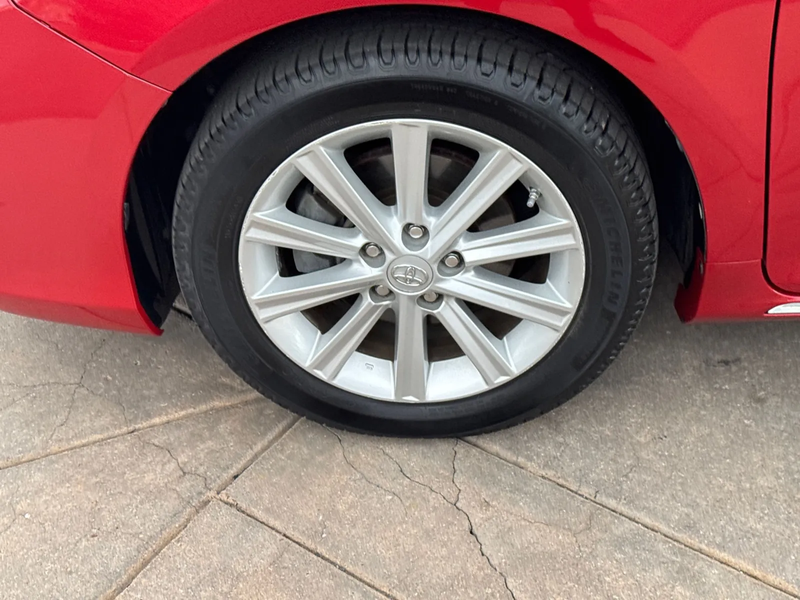 Toyota Camry photo 11