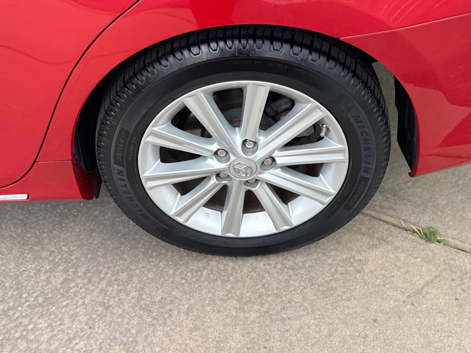 Toyota Camry photo 12