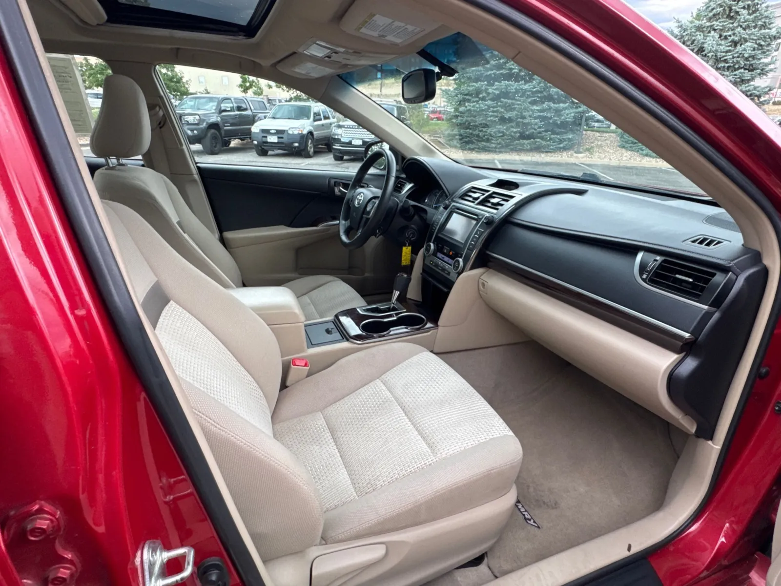 Toyota Camry photo 16