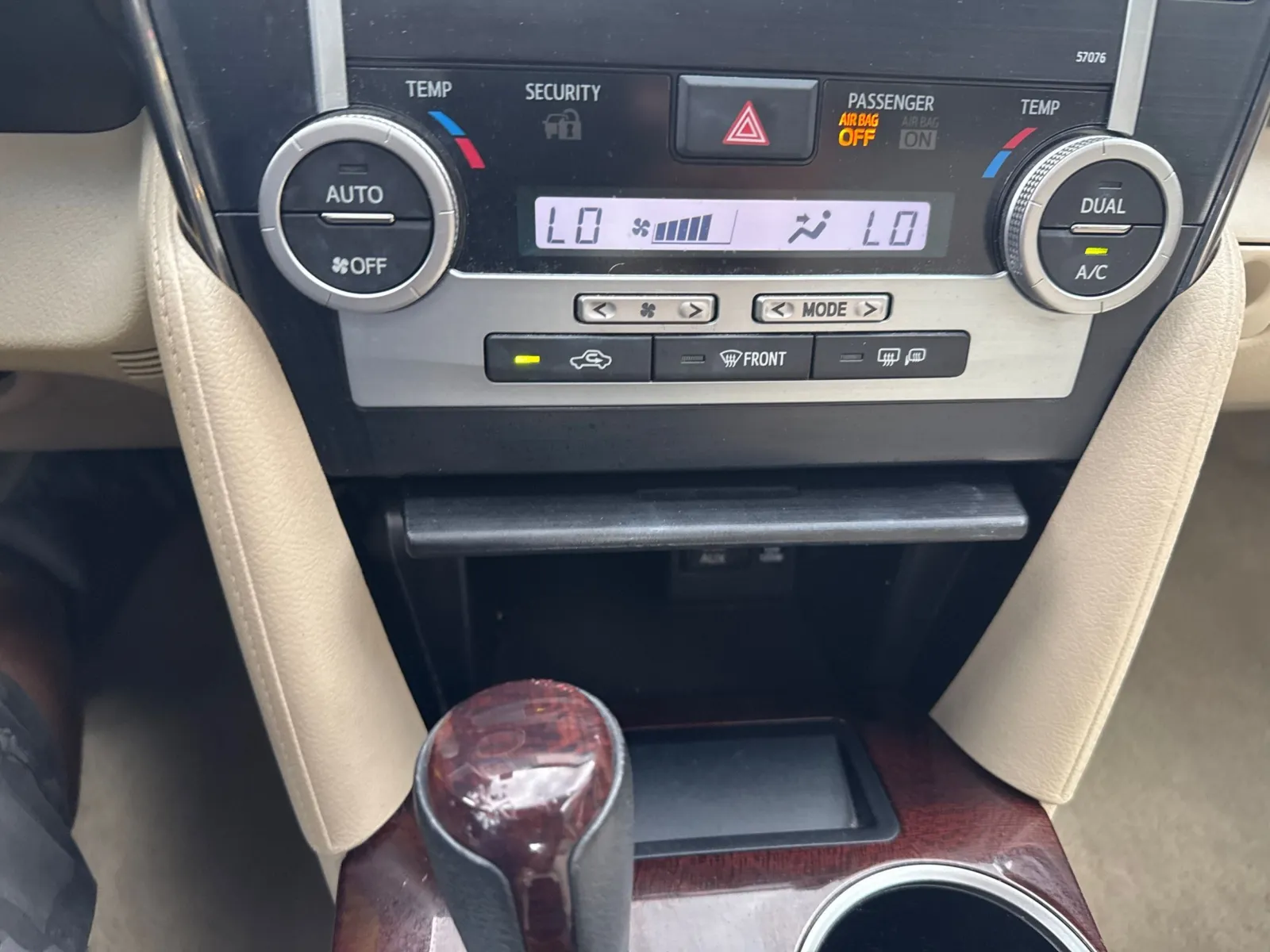 Toyota Camry photo 30