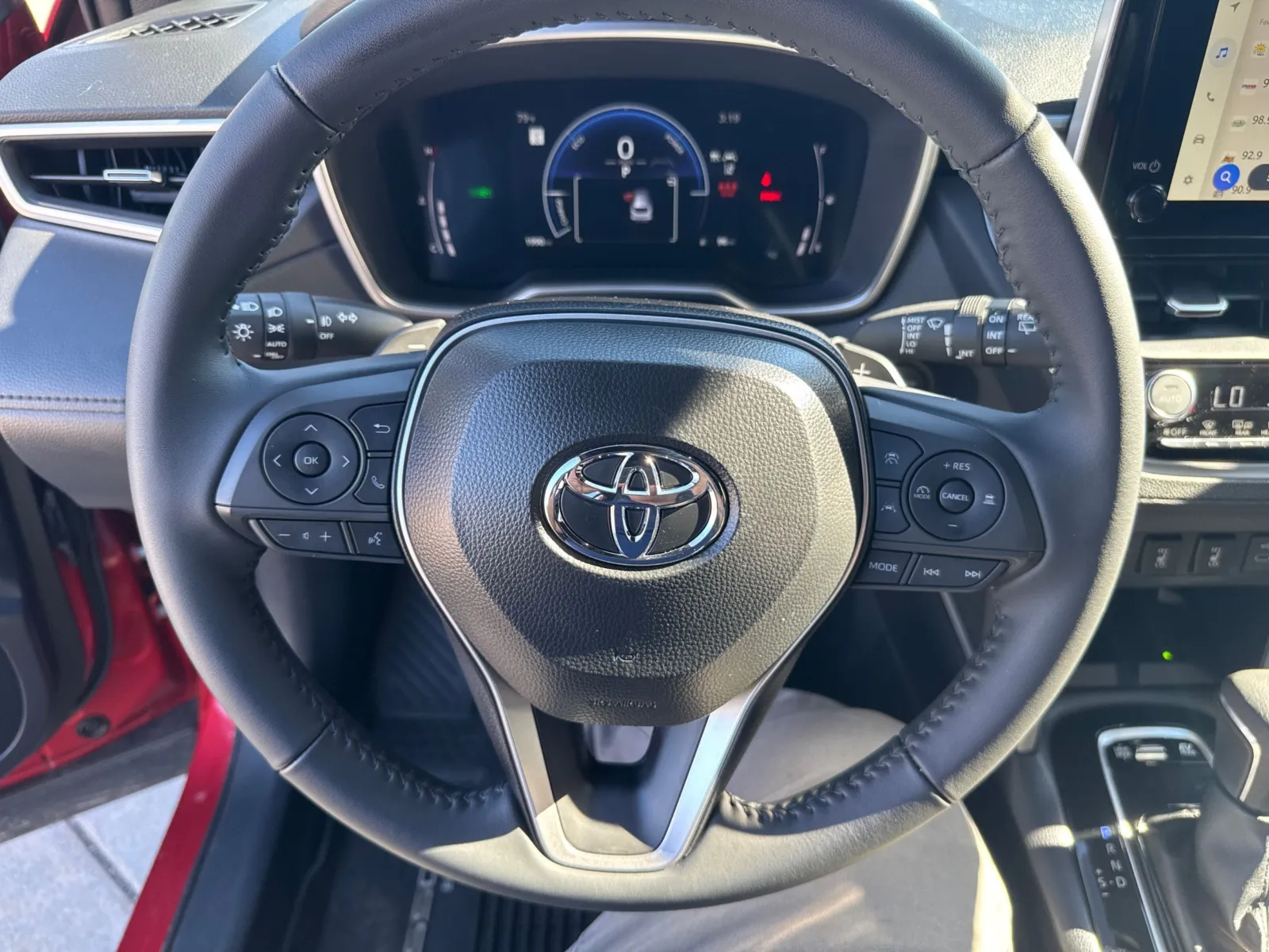 Toyota Corolla Cross photo 35