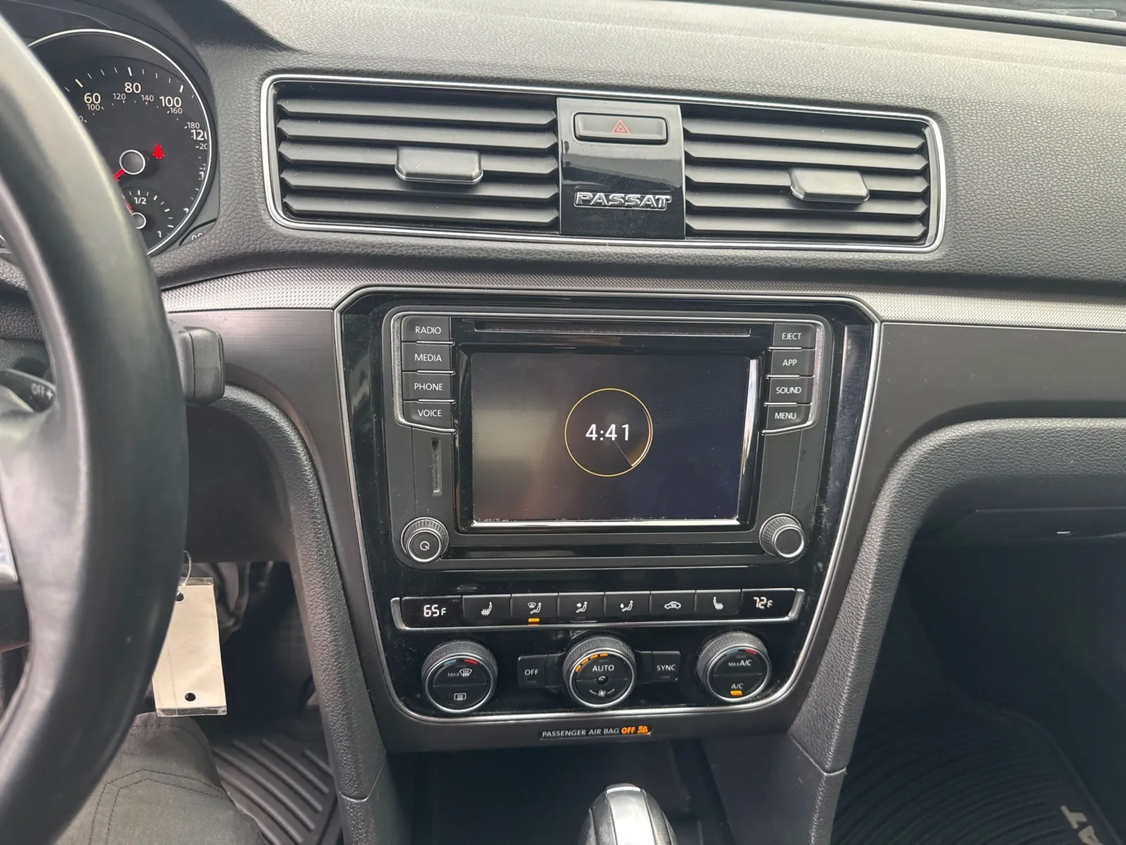Volkswagen Passat photo 32