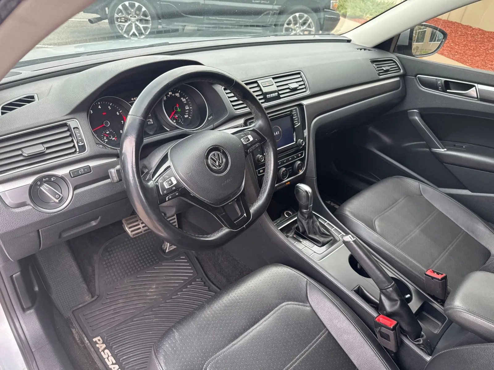 Volkswagen Passat photo 29