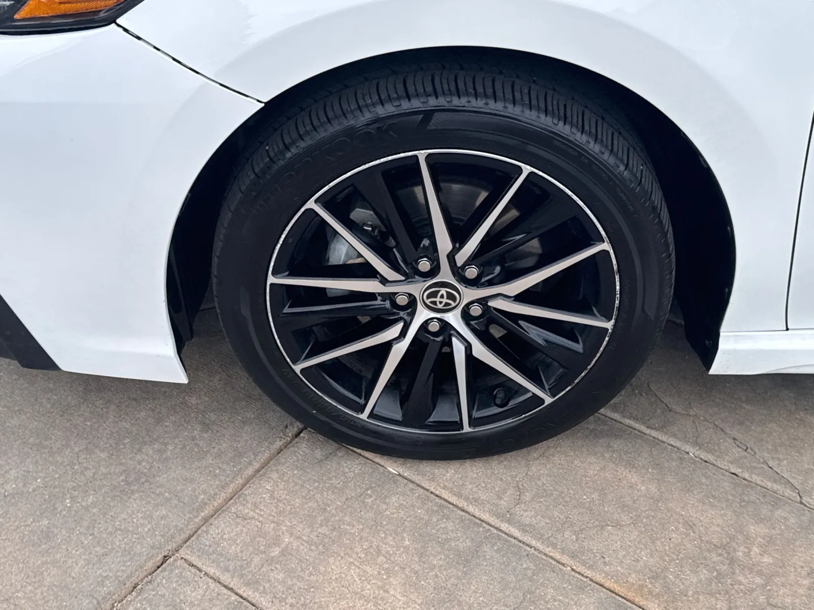 Toyota Camry photo 13