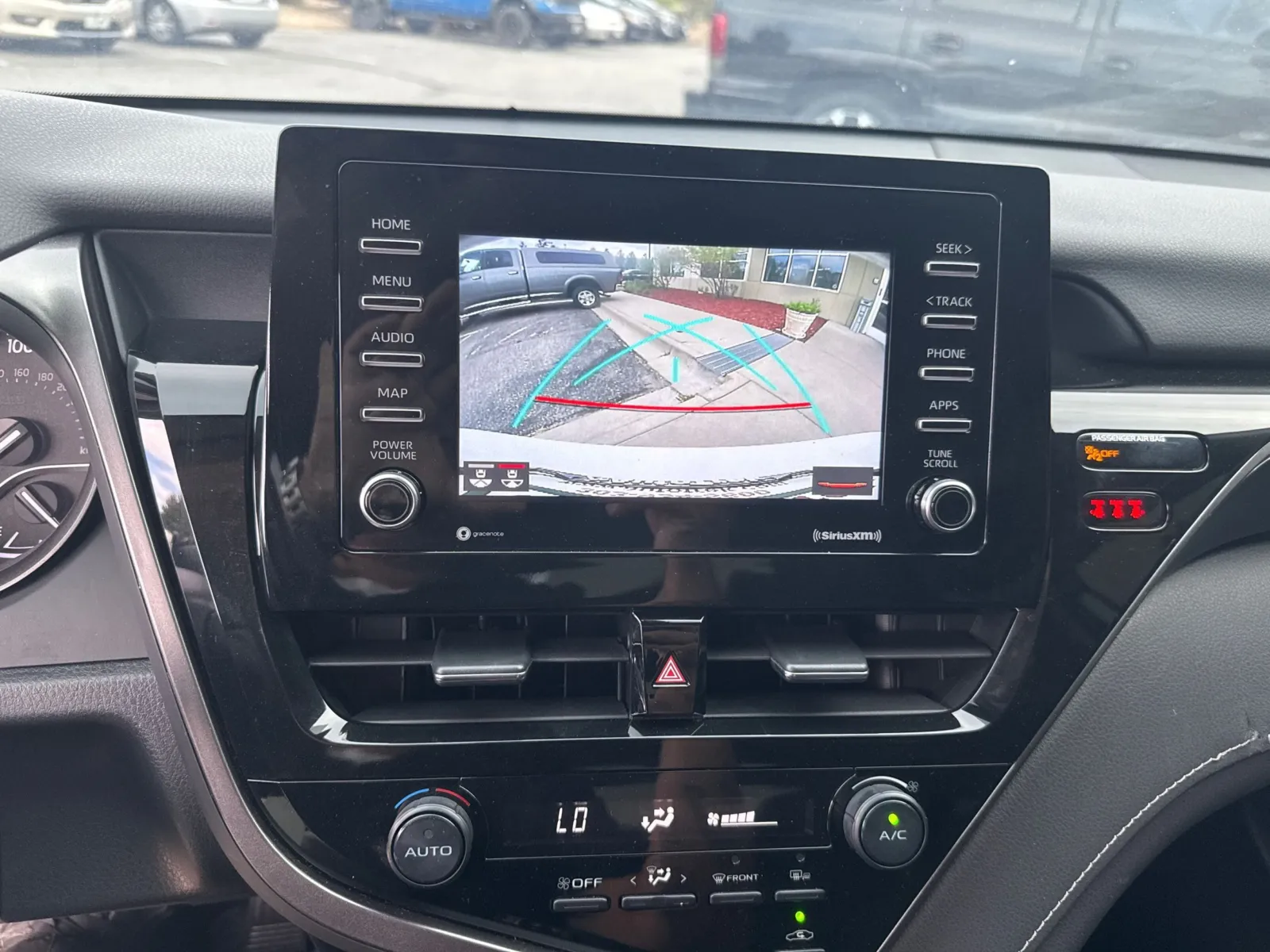Toyota Camry photo 29