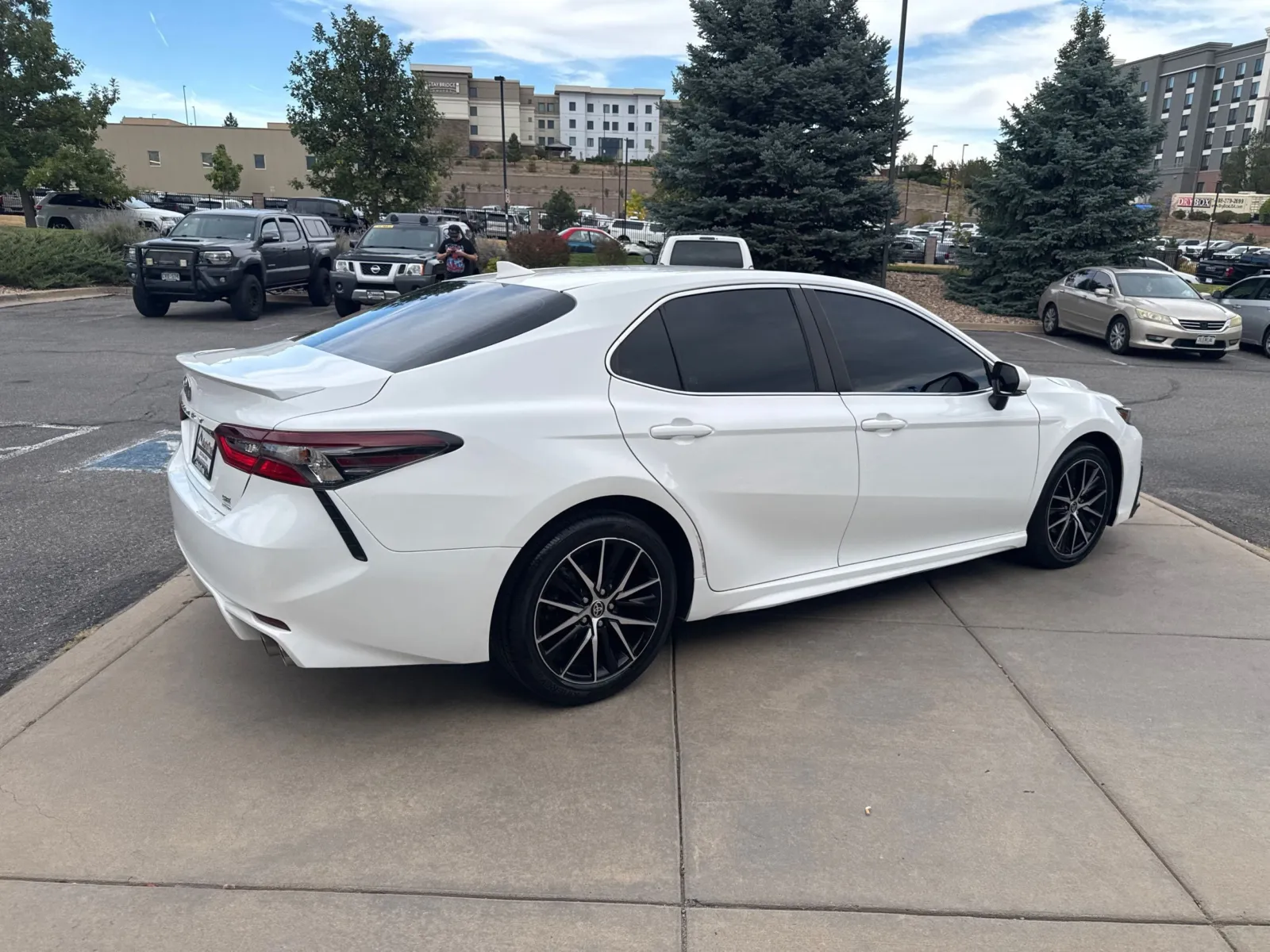 Toyota Camry photo 6