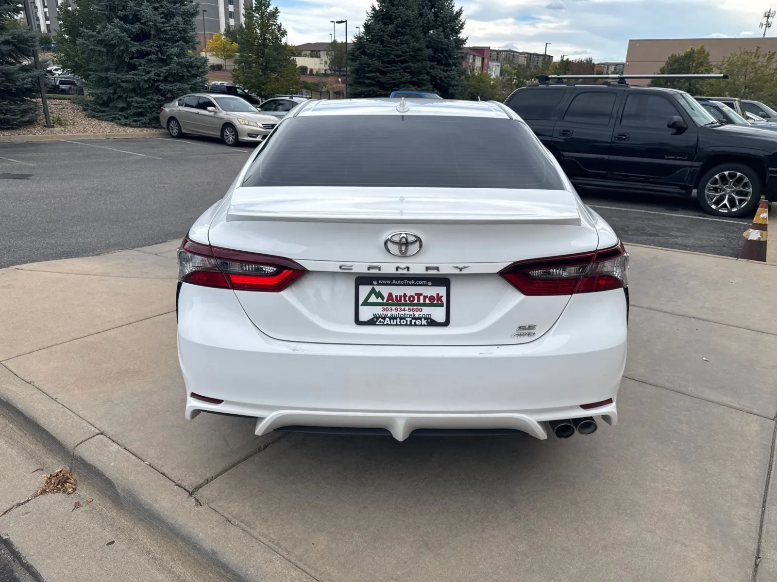 Toyota Camry photo 8