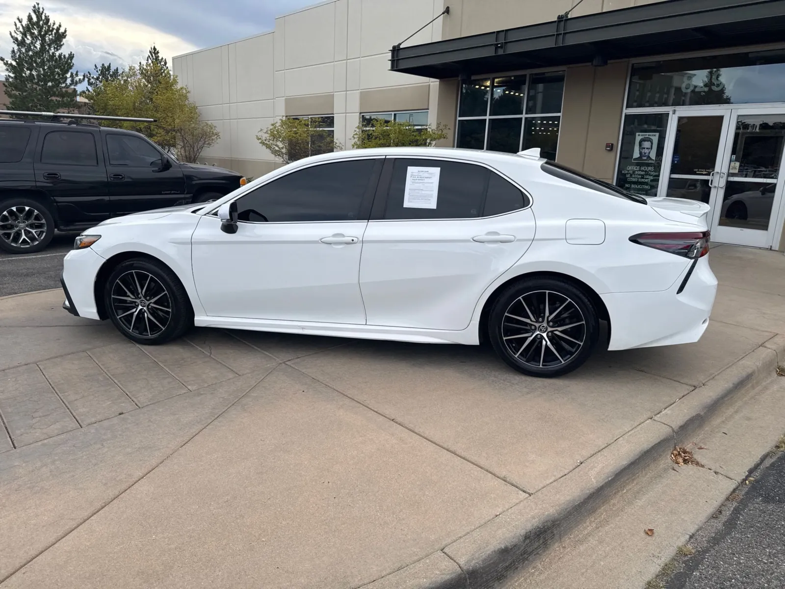 Toyota Camry photo 11