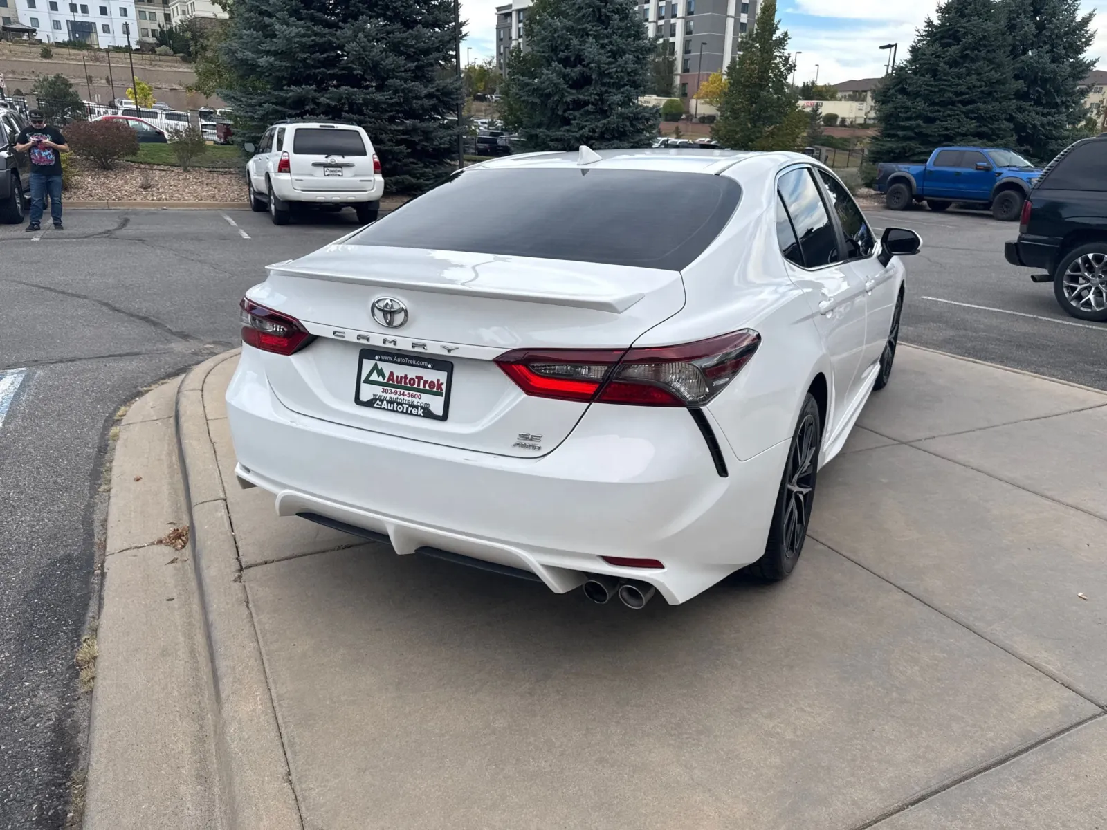 Toyota Camry photo 7