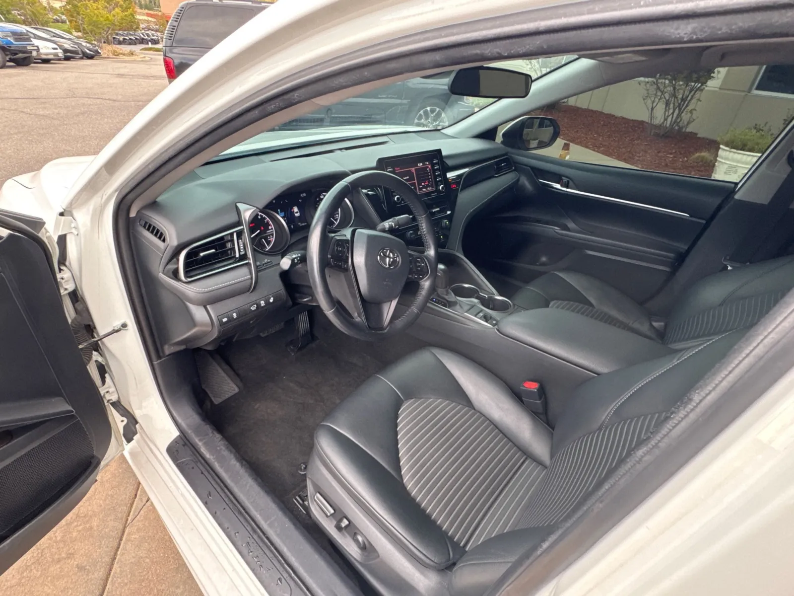 Toyota Camry photo 24
