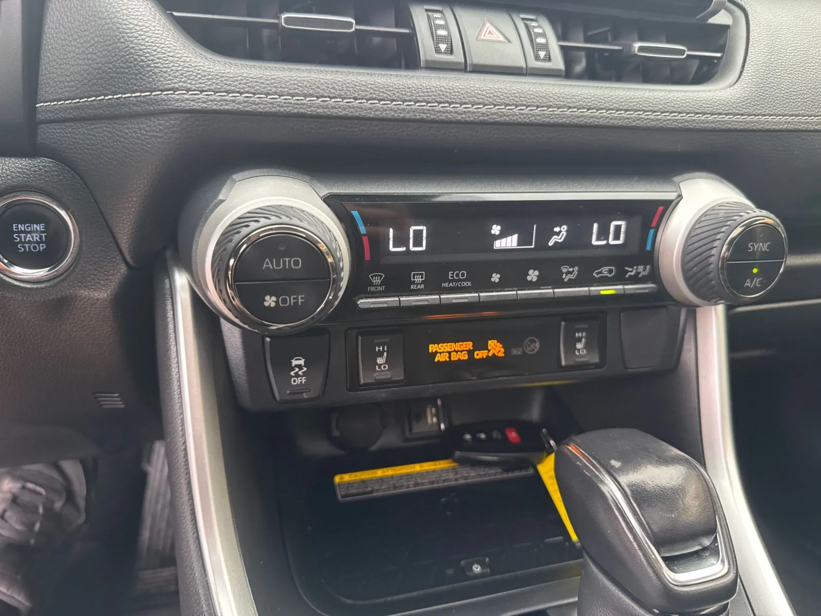 Toyota RAV4 photo 30