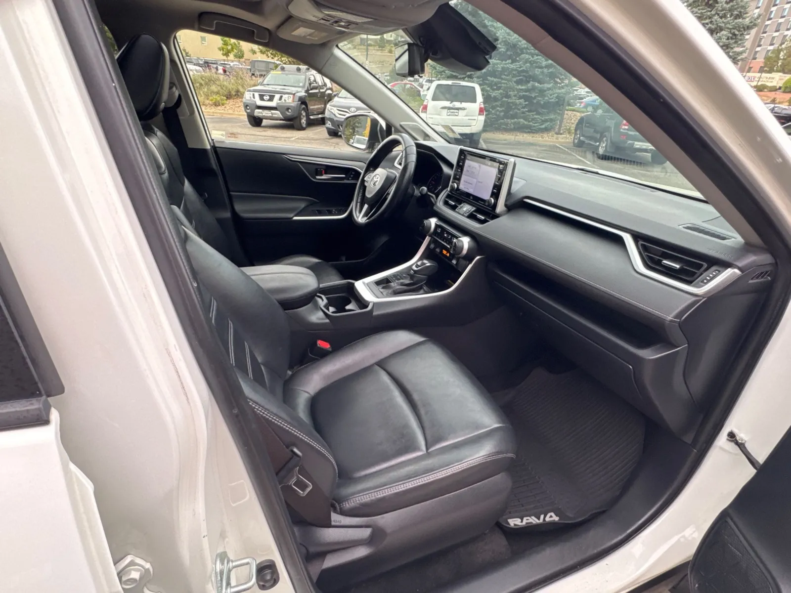 Toyota RAV4 photo 16