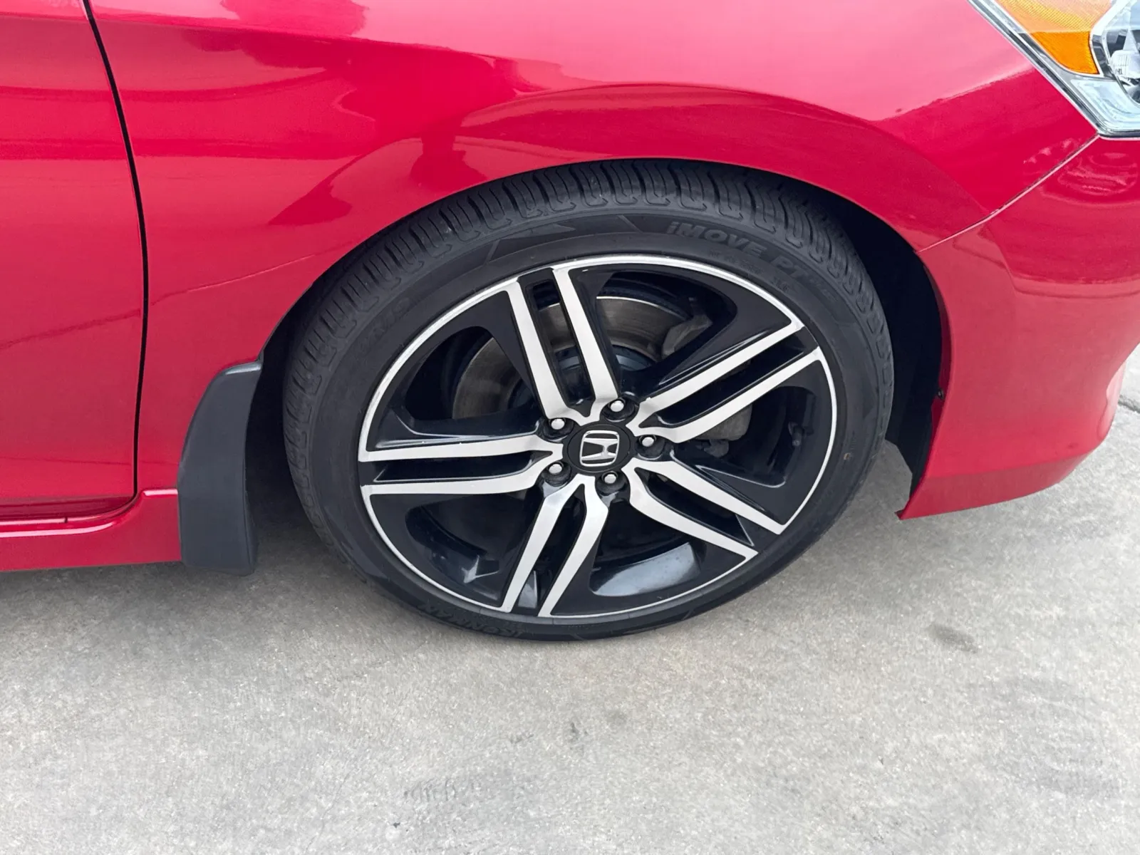 Honda Accord photo 16