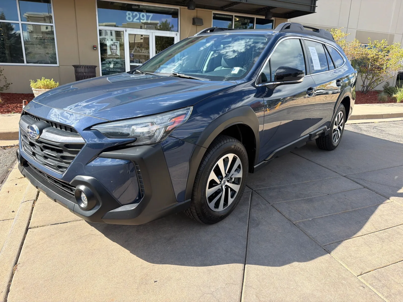 Subaru Outback photo 2