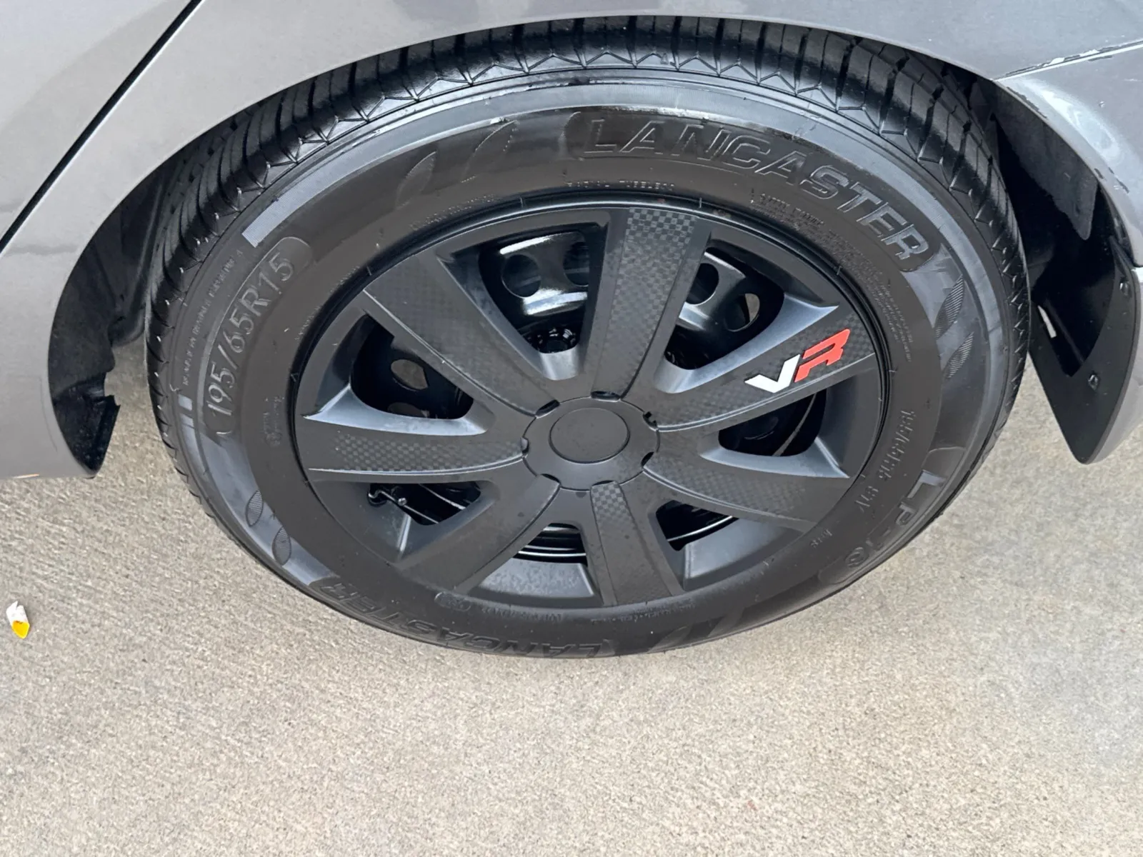 Nissan Versa photo 12