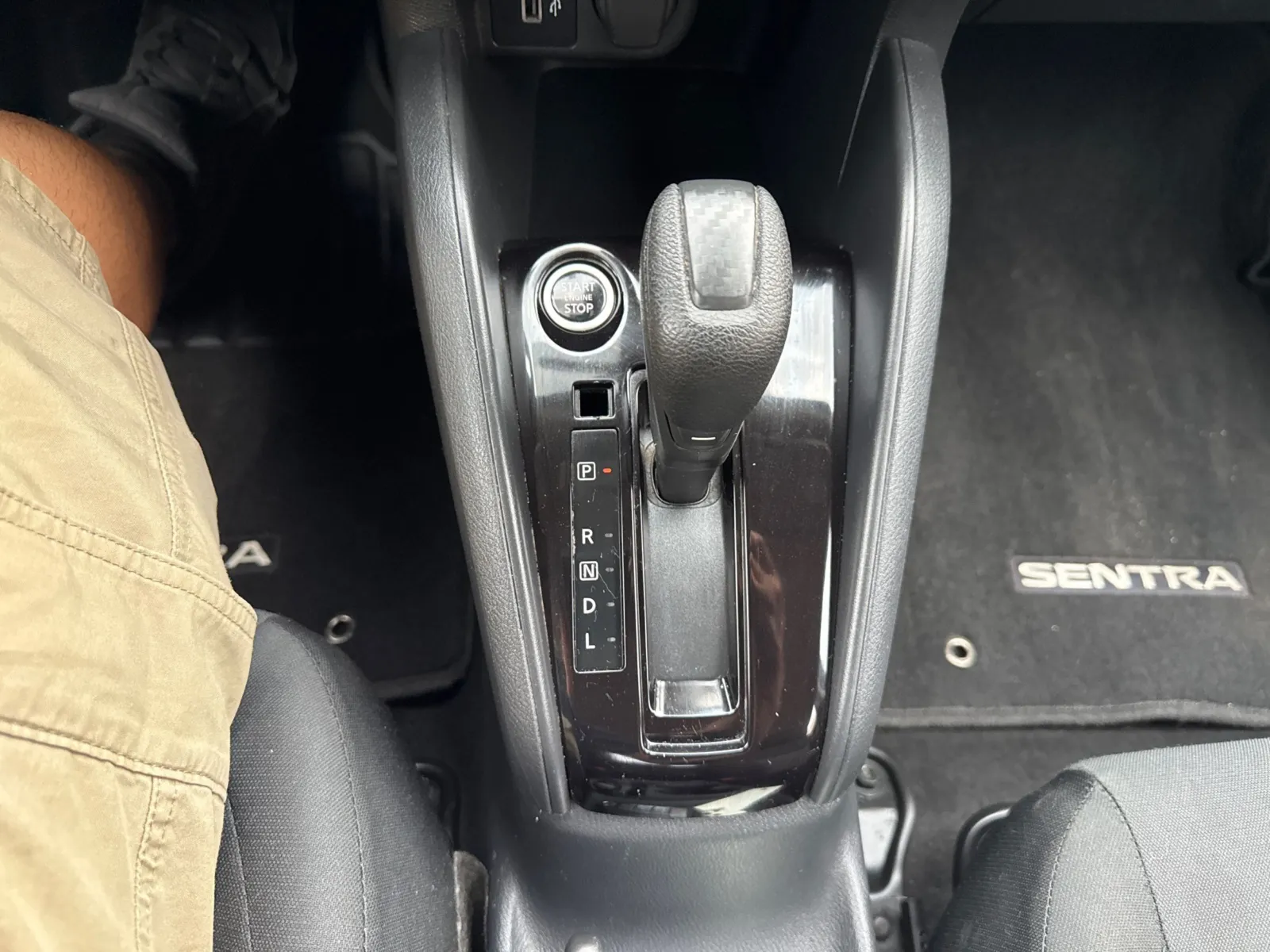Nissan Versa photo 26