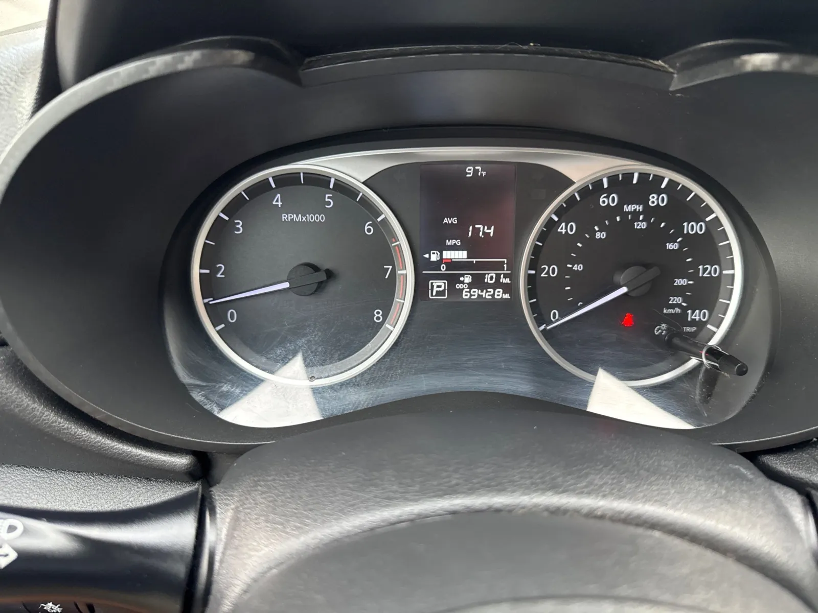 Nissan Versa photo 24
