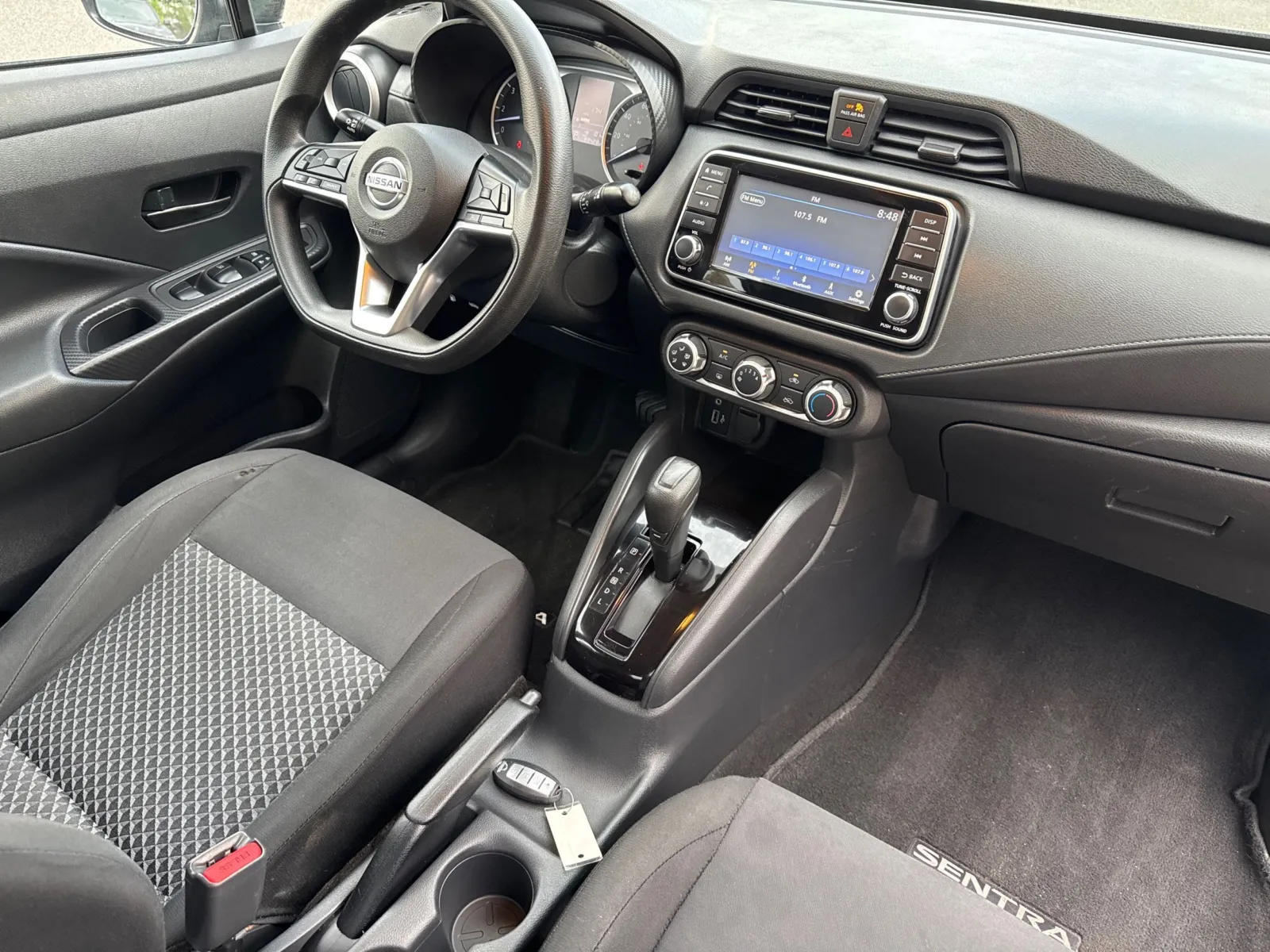 Nissan Versa photo 17