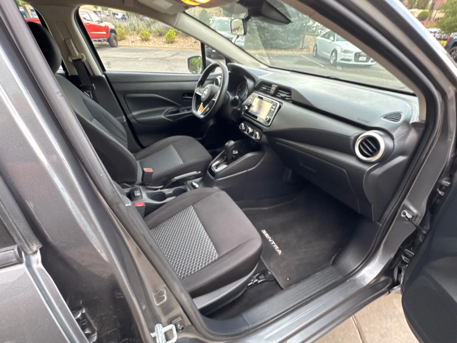 Nissan Versa photo 16