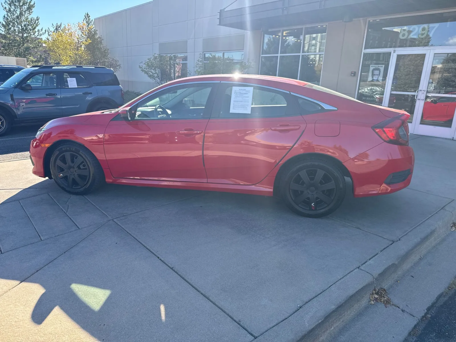 Honda Civic photo 9