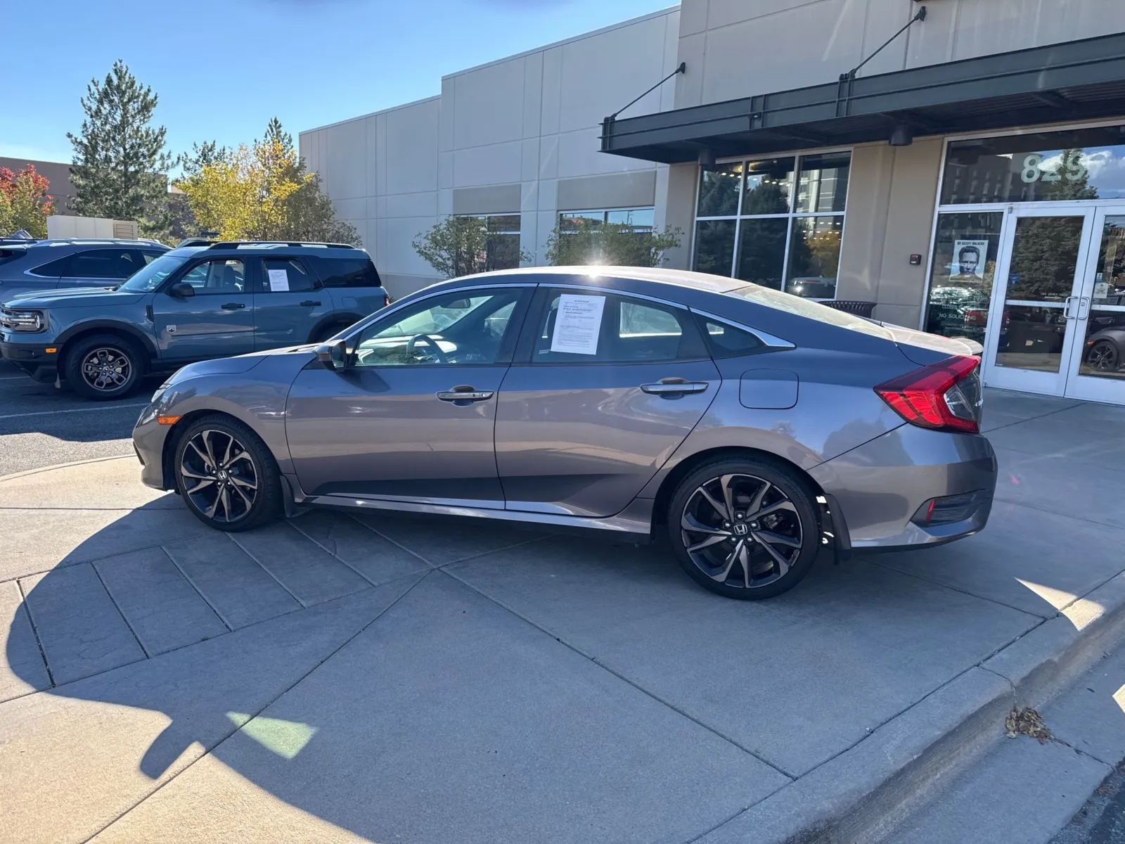 Honda Civic photo 9