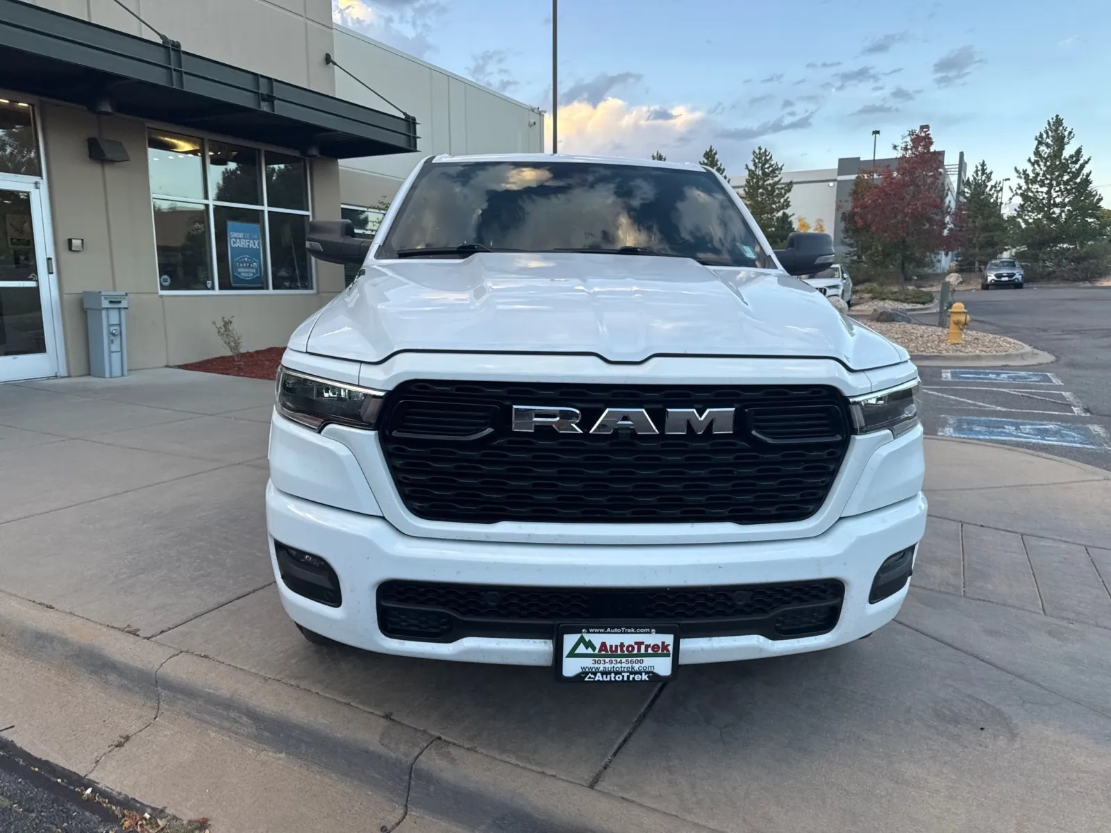 Ram 1500 photo 4