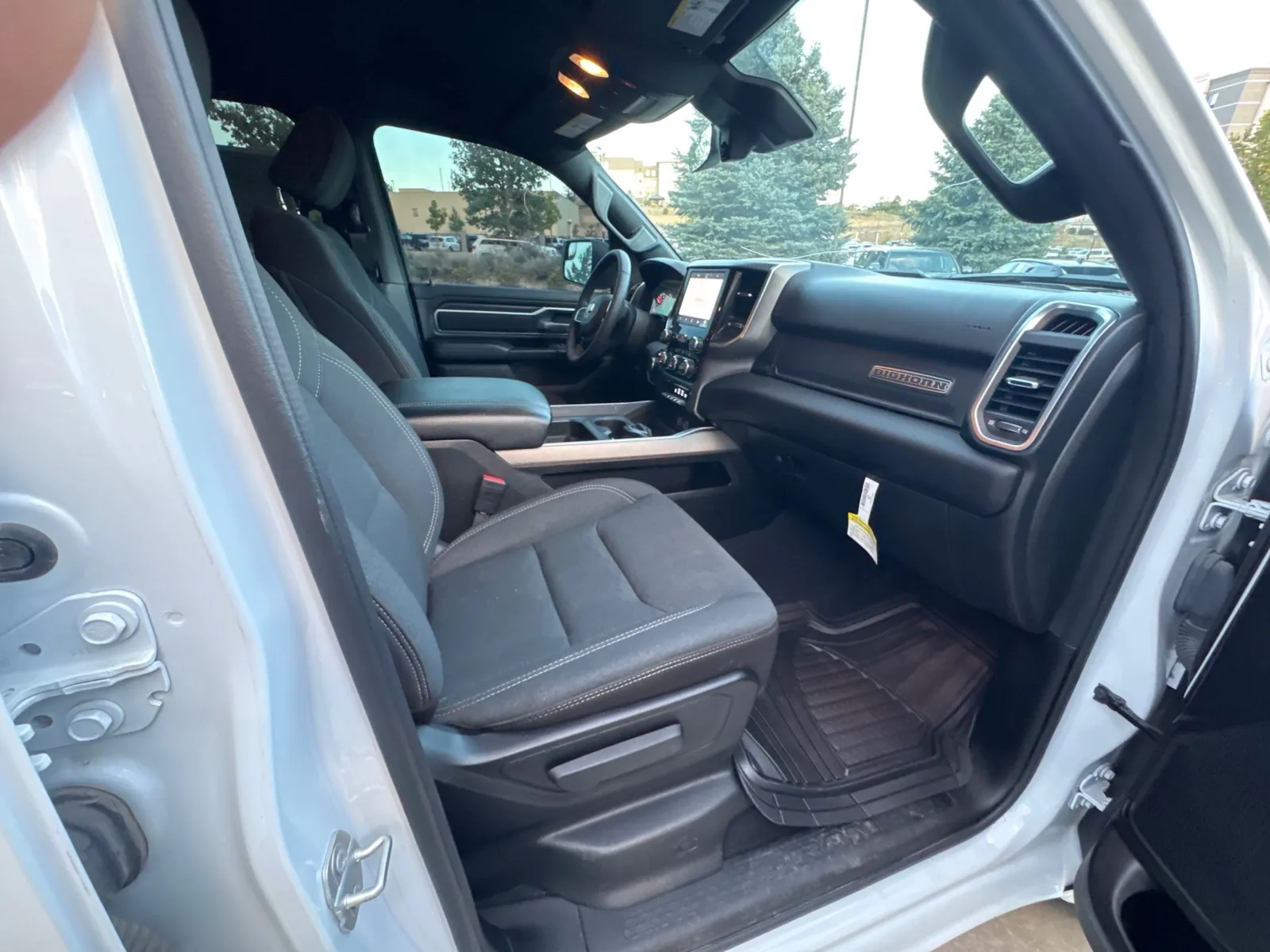Ram 1500 photo 18