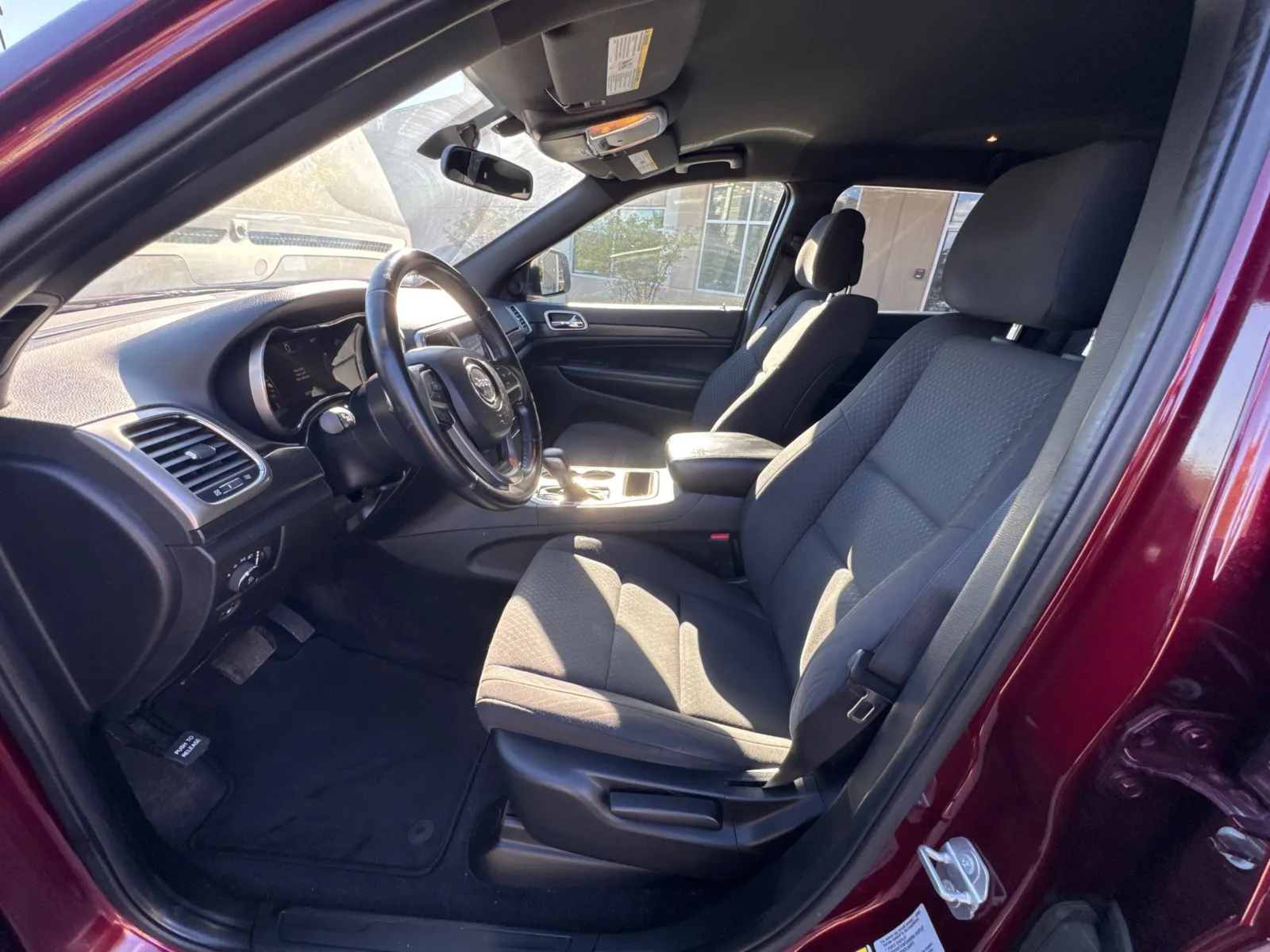 Jeep Grand Cherokee photo 29