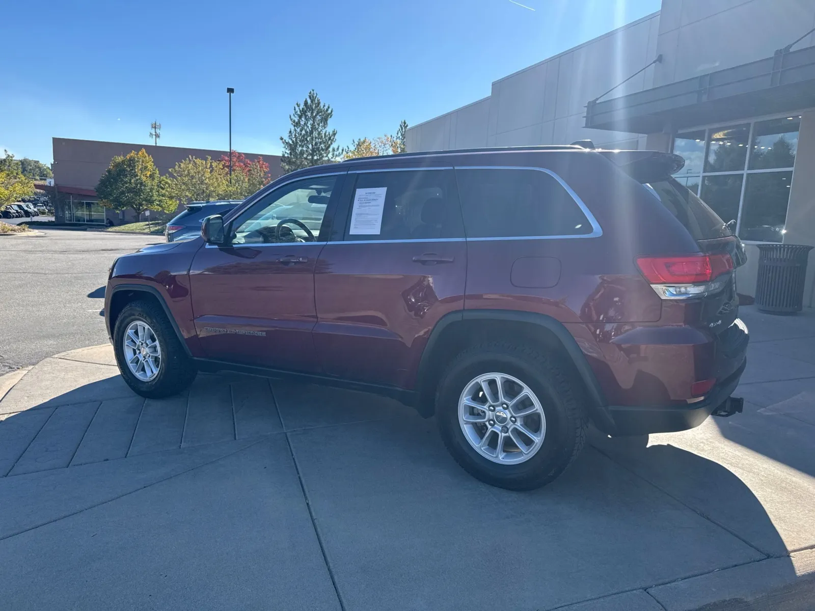 Jeep Grand Cherokee photo 11