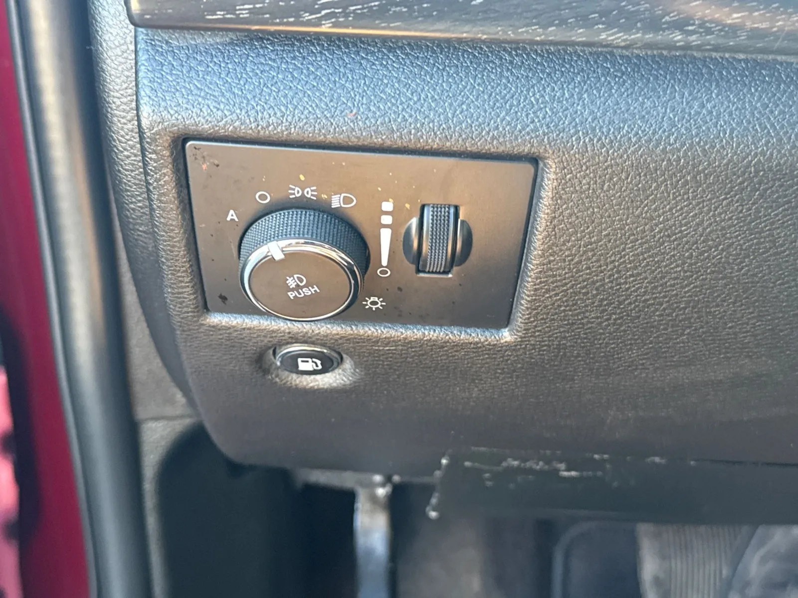 Jeep Grand Cherokee photo 30