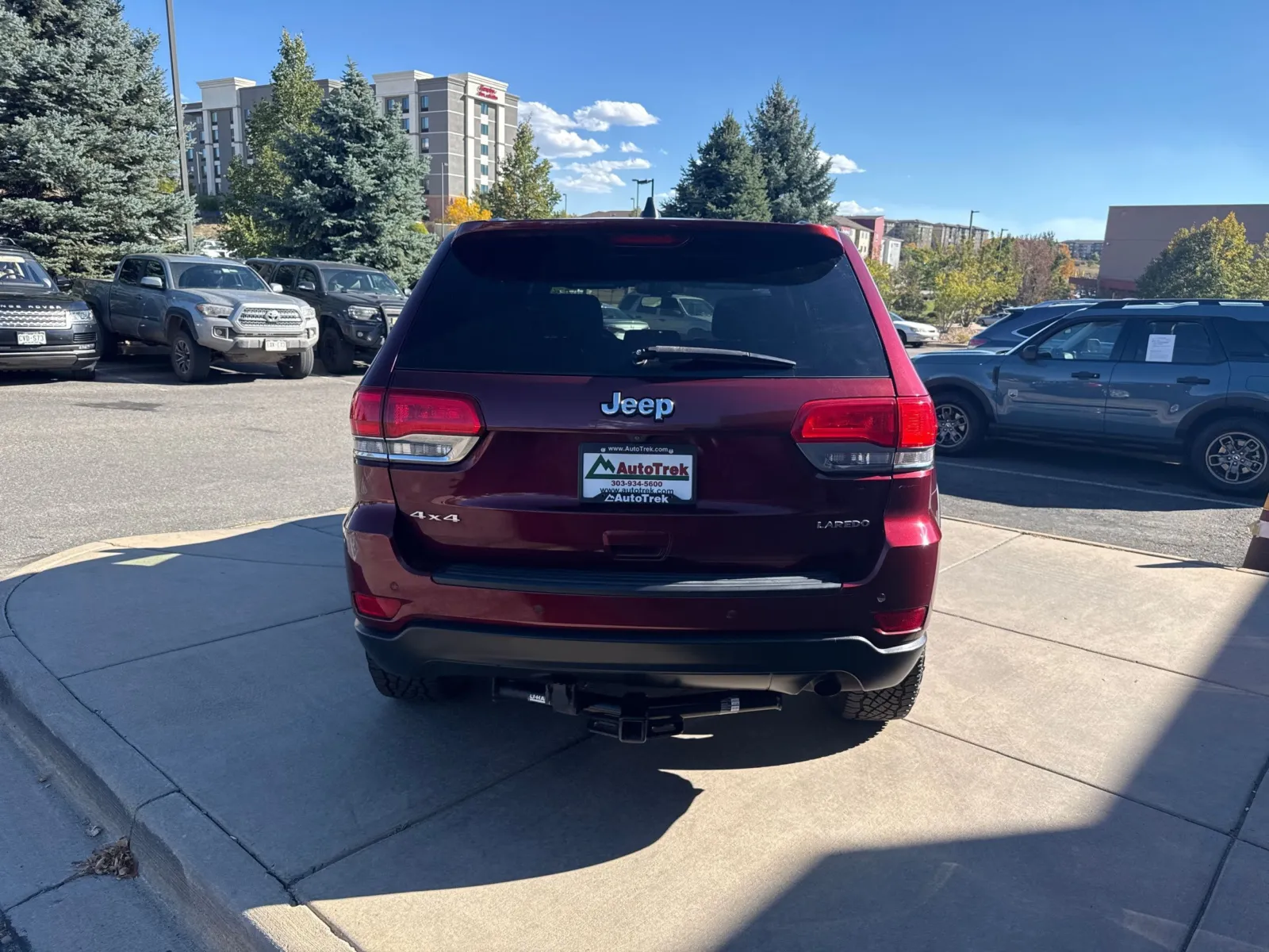 Jeep Grand Cherokee photo 9