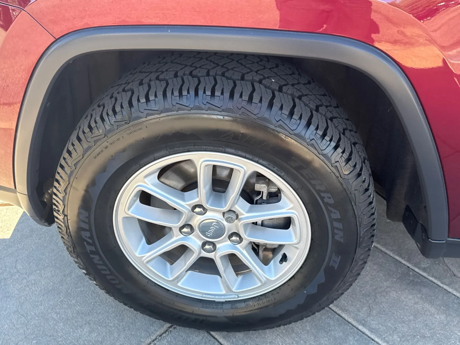 Jeep Grand Cherokee photo 14