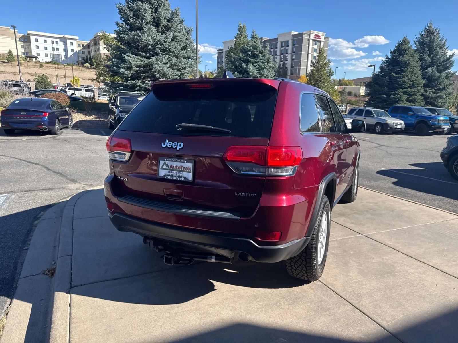 Jeep Grand Cherokee photo 8