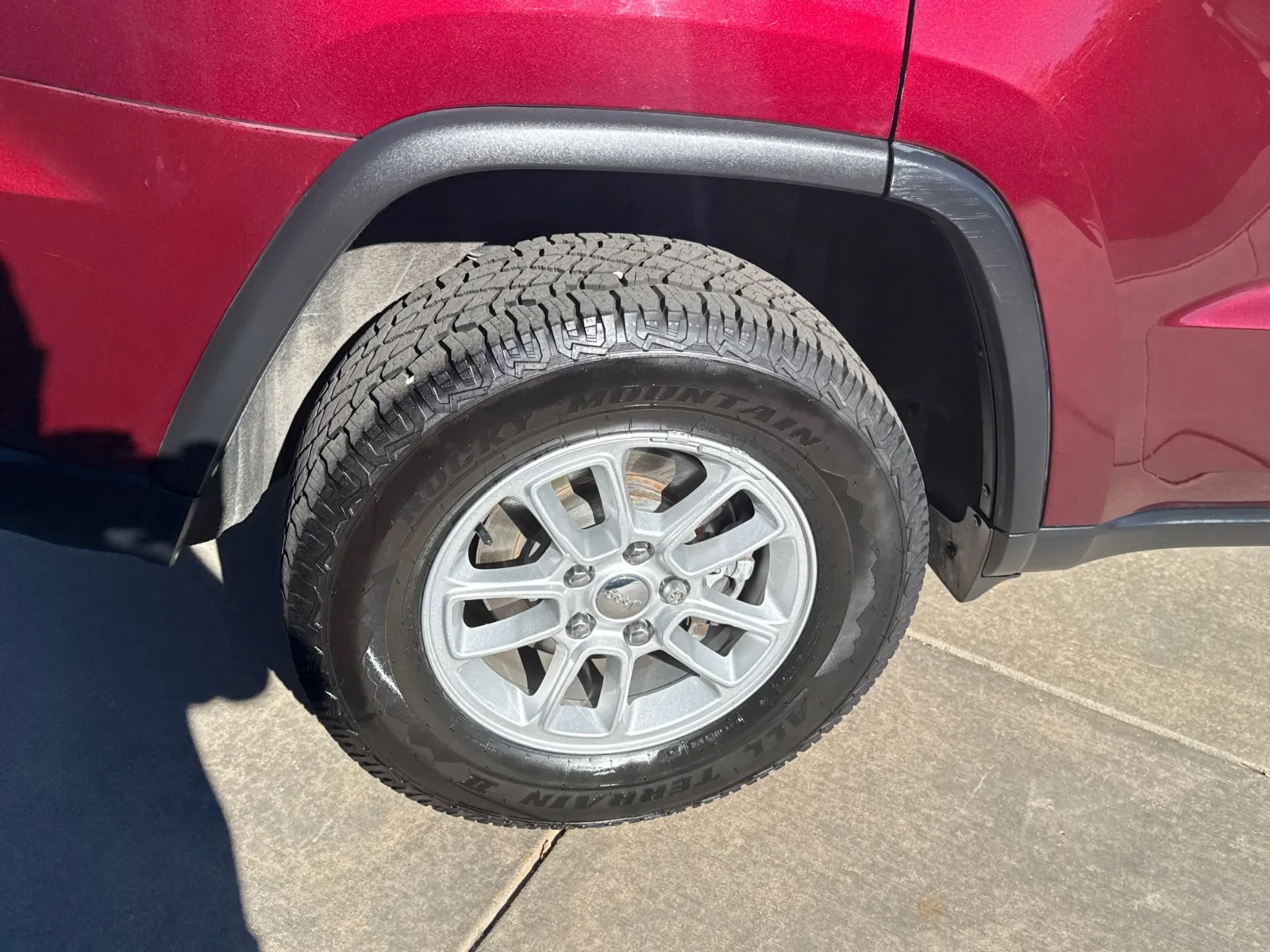Jeep Grand Cherokee photo 16