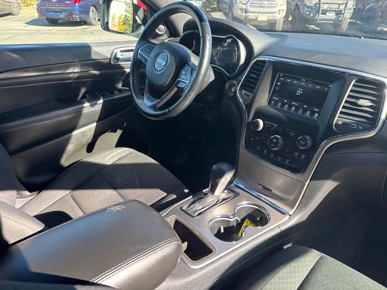 Jeep Grand Cherokee photo 20