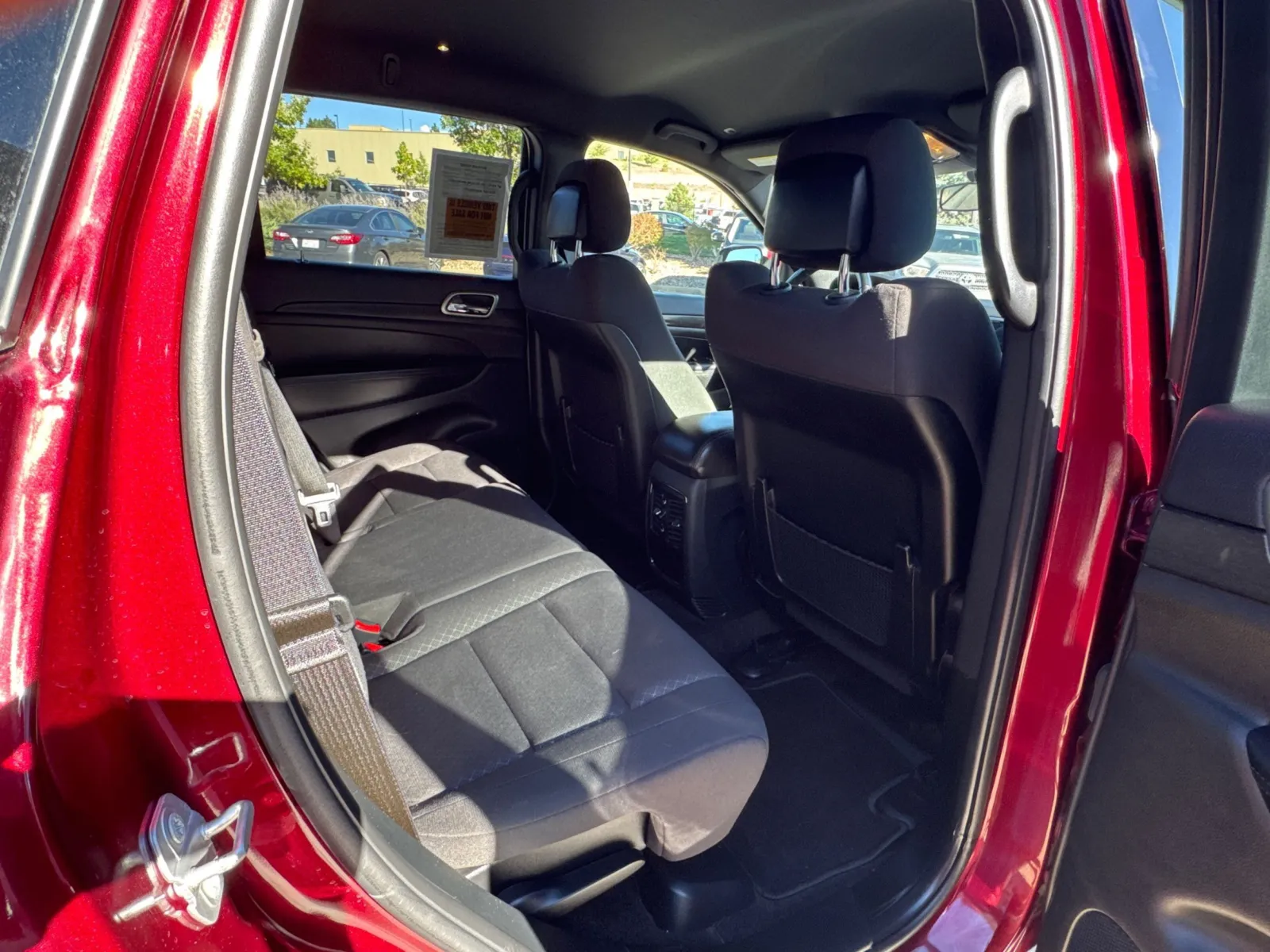 Jeep Grand Cherokee photo 23