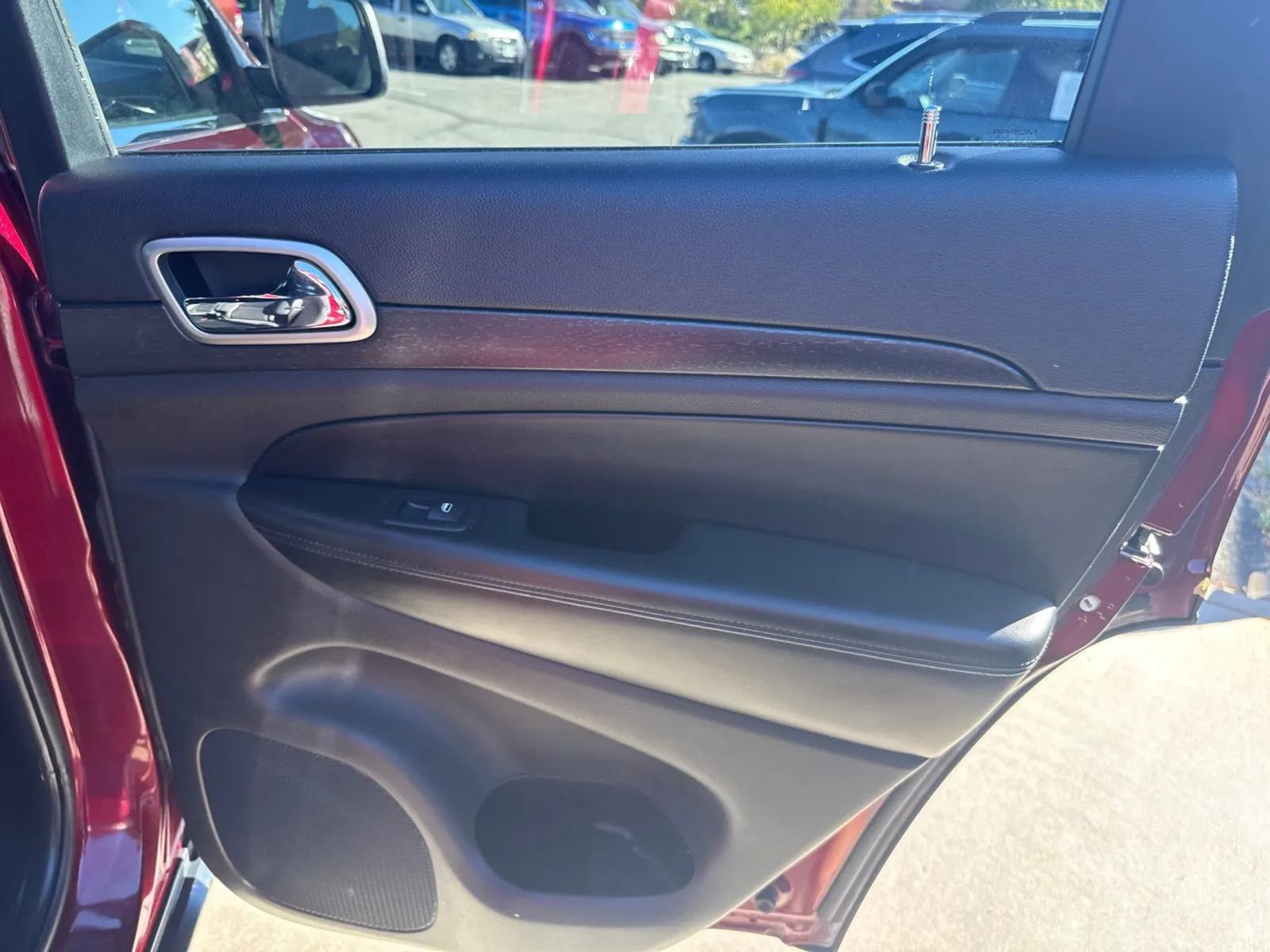 Jeep Grand Cherokee photo 22