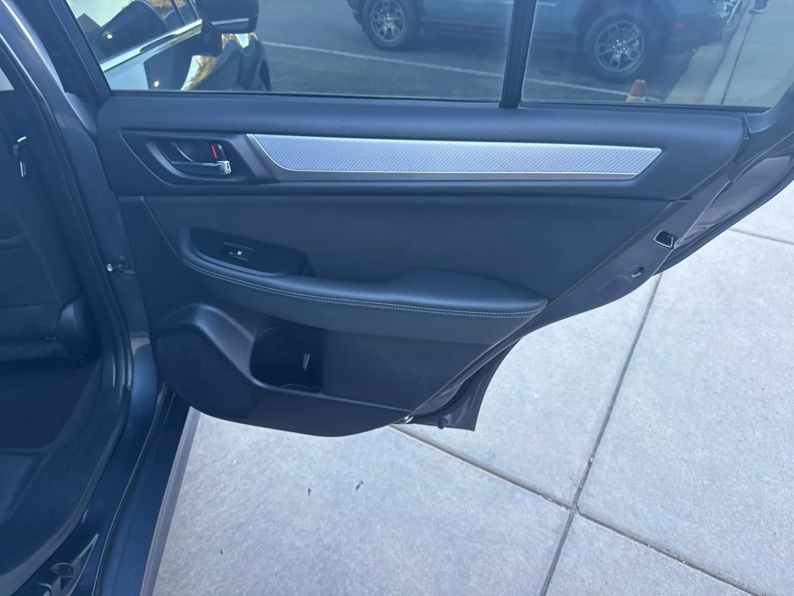 Subaru Legacy photo 19