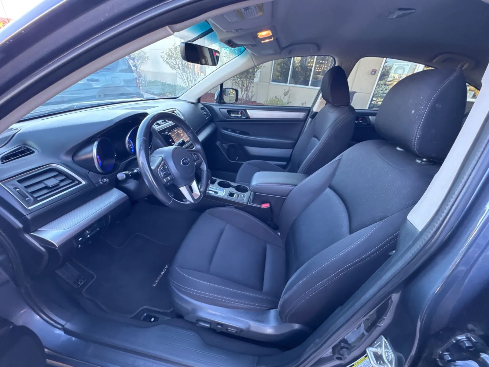 Subaru Legacy photo 24
