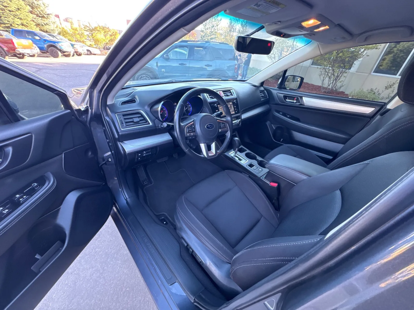 Subaru Legacy photo 23