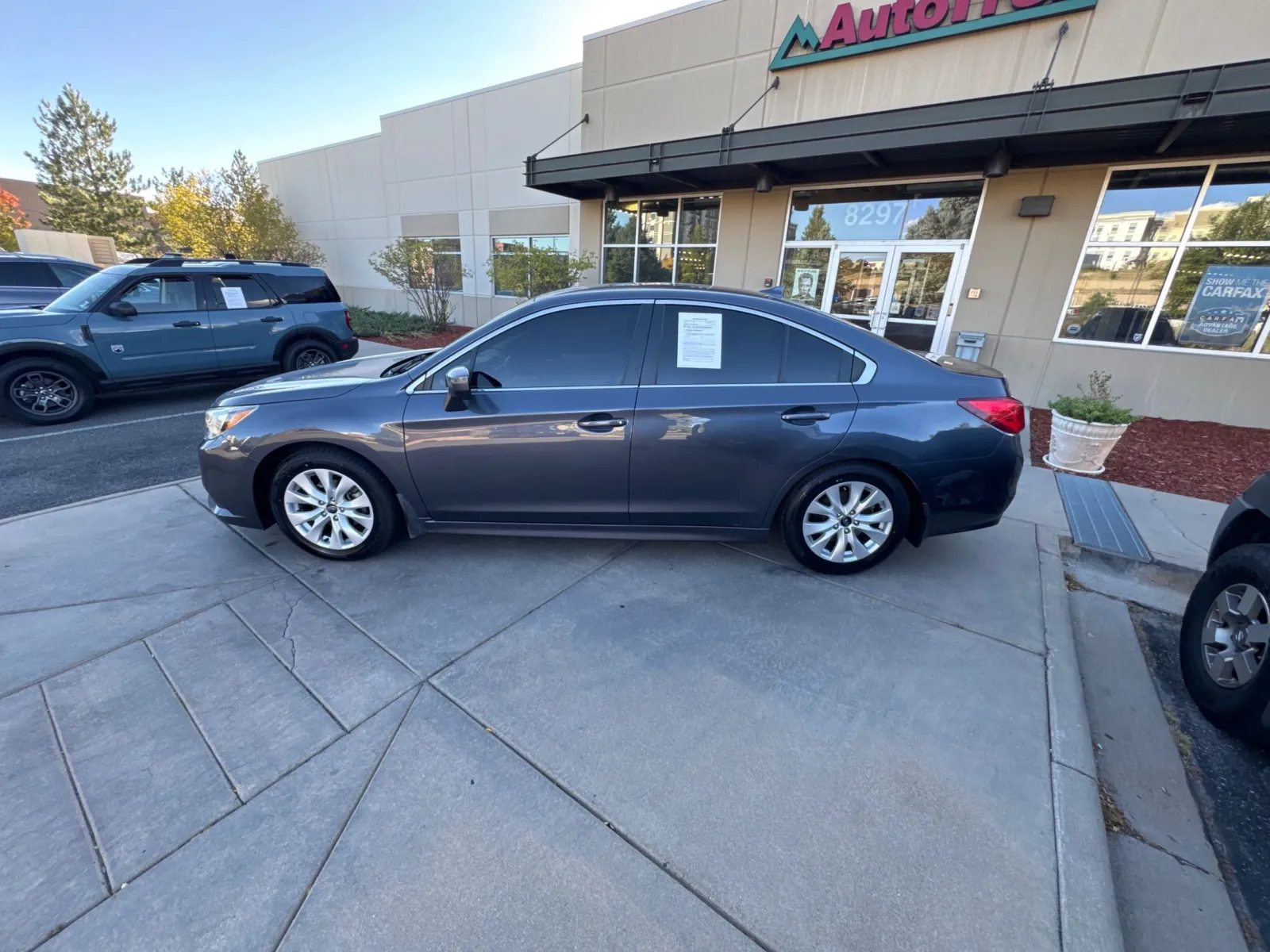 Subaru Legacy photo 10